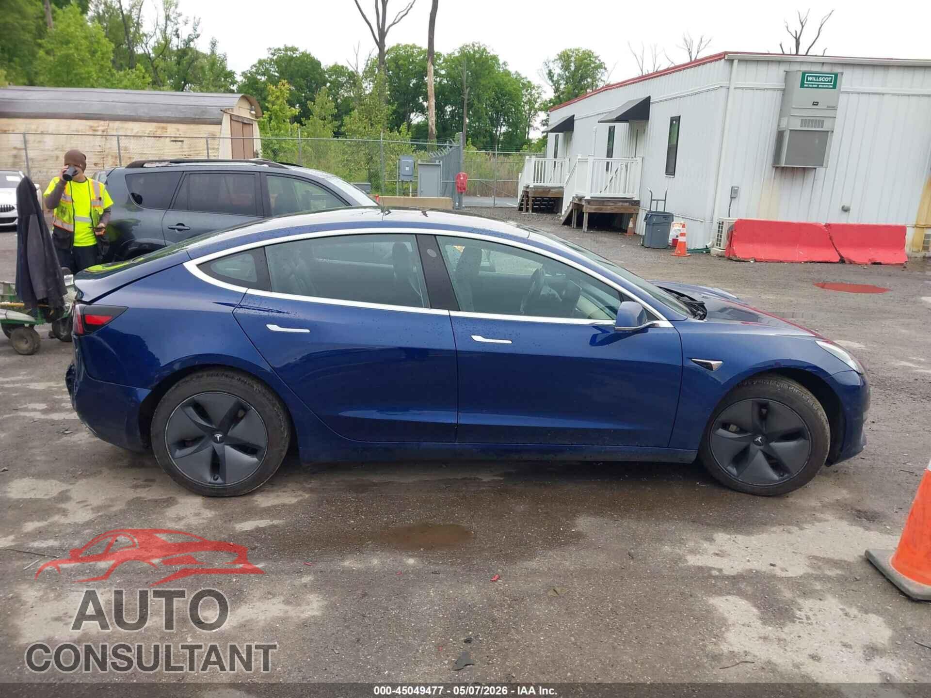 TESLA MODEL 3 2018 - 5YJ3E1EA6JF052175