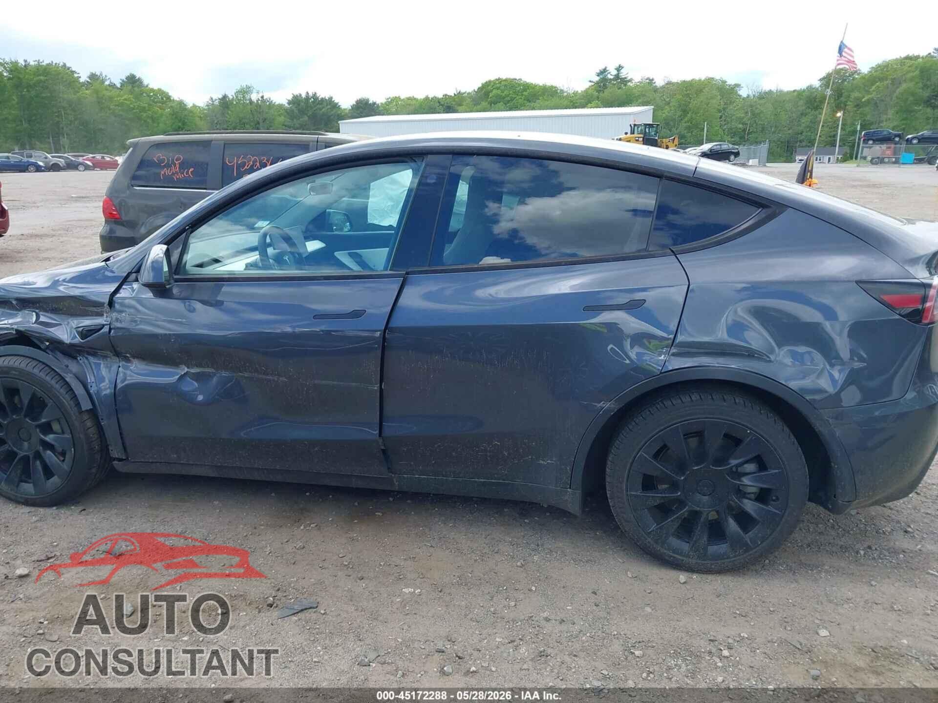 TESLA MODEL Y 2022 - 7SAYGDEE7NF372733