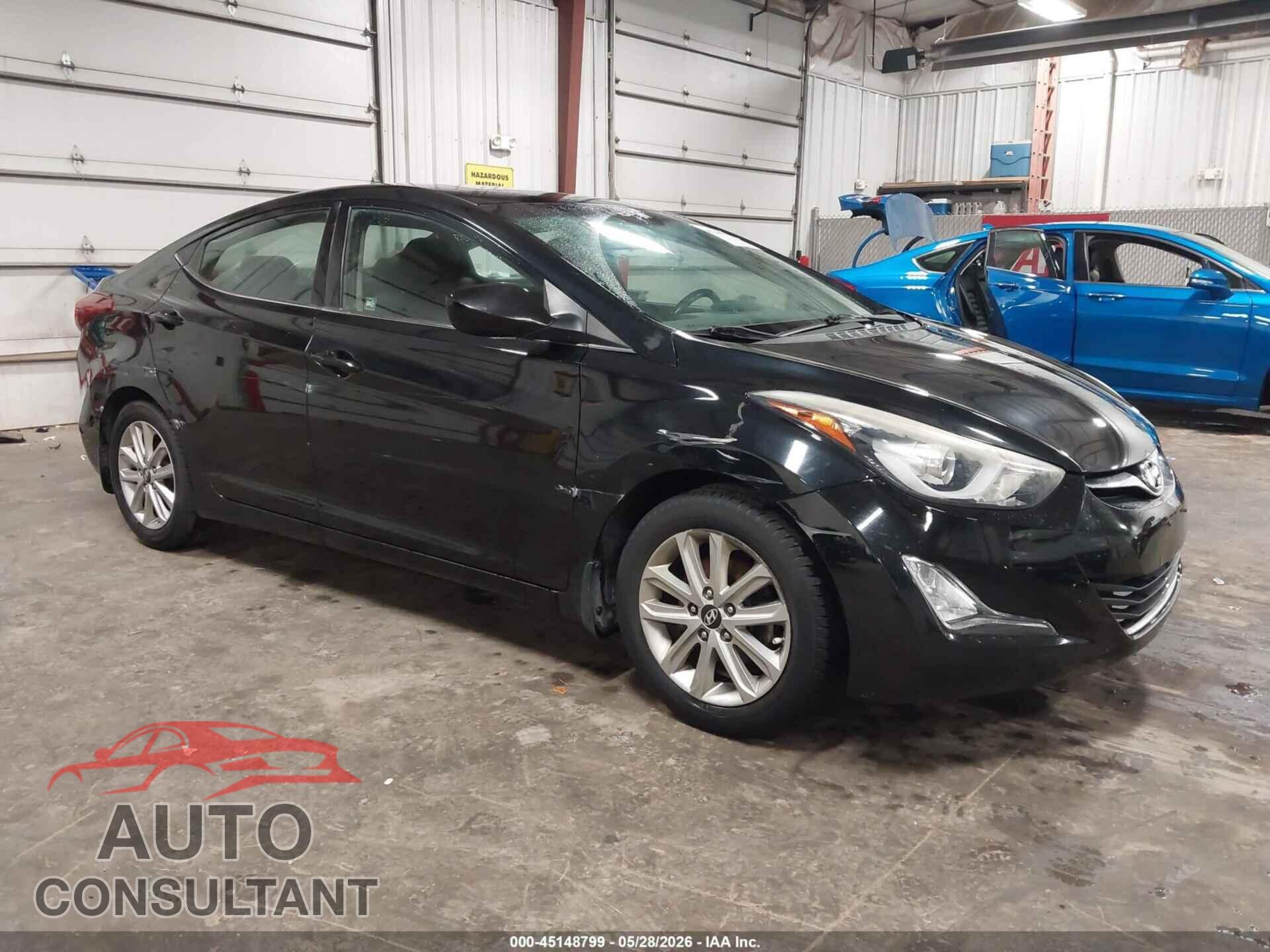 HYUNDAI ELANTRA 2015 - KMHDH4AE8FU298550