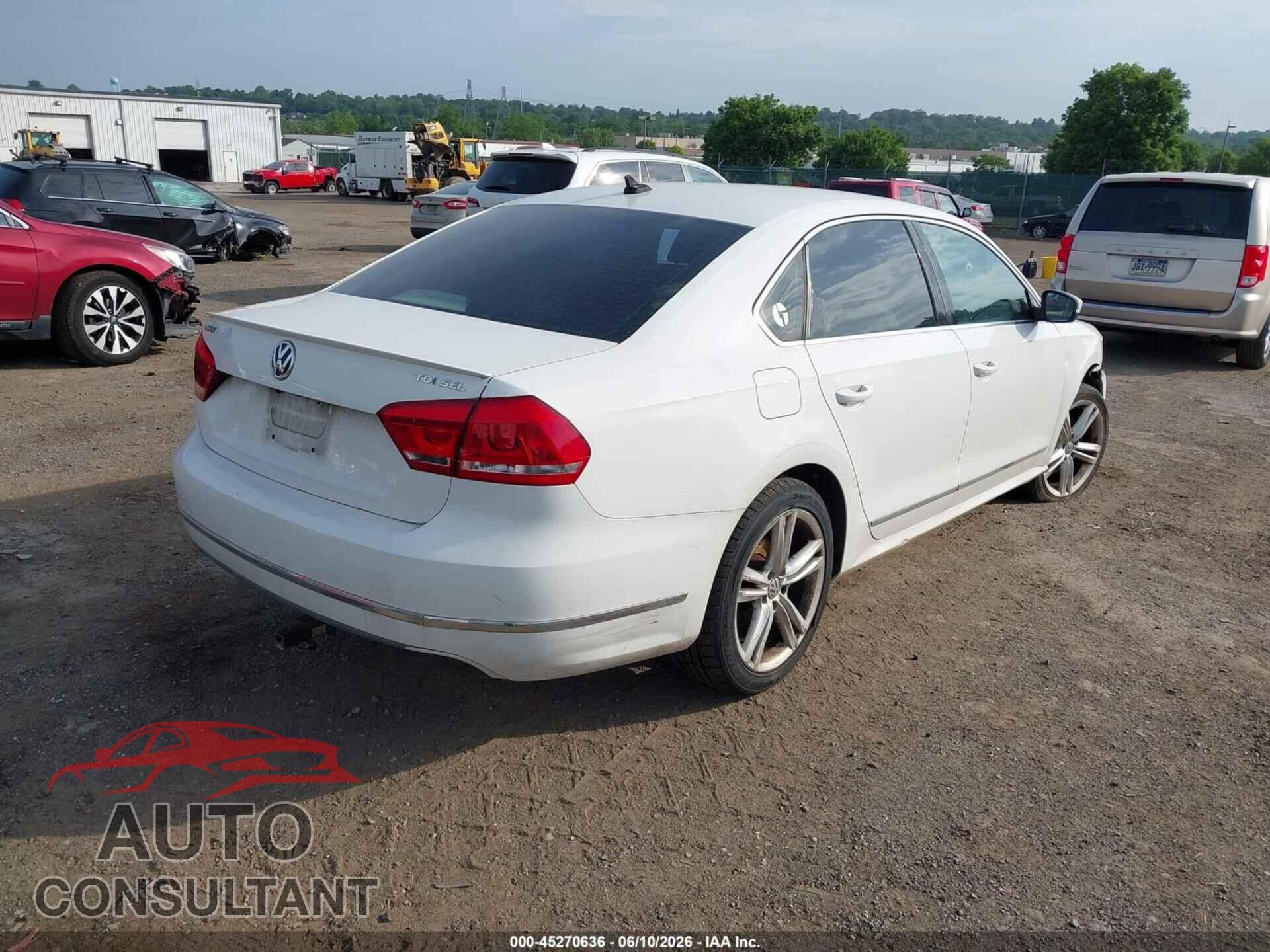 VOLKSWAGEN PASSAT 2013 - 1VWCN7A37DC099837