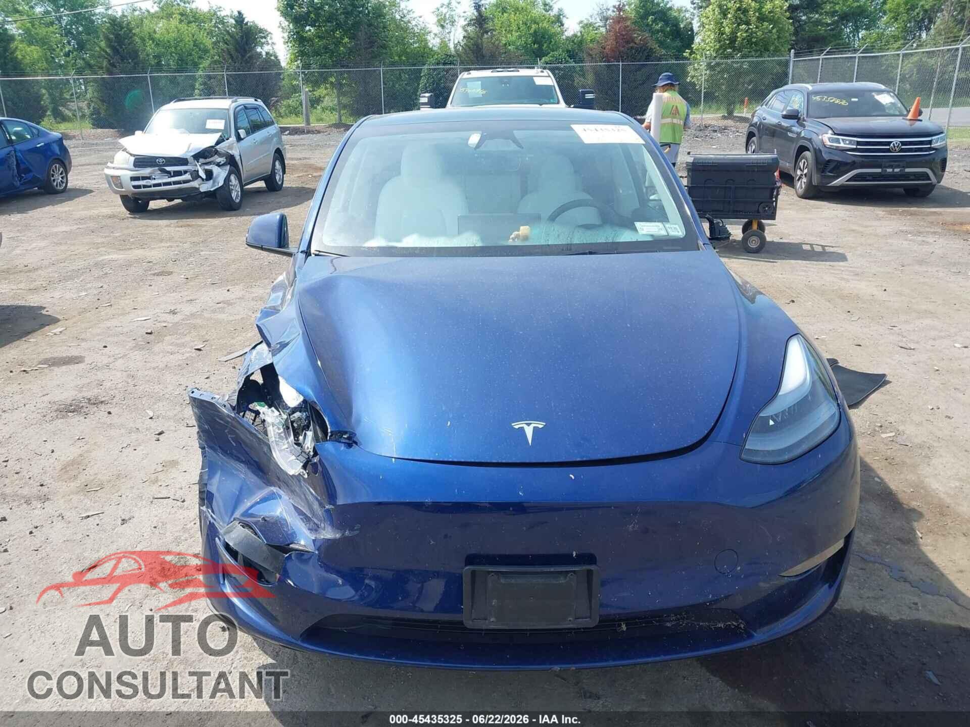 TESLA MODEL Y 2024 - 7SAYGAEEXRF206209