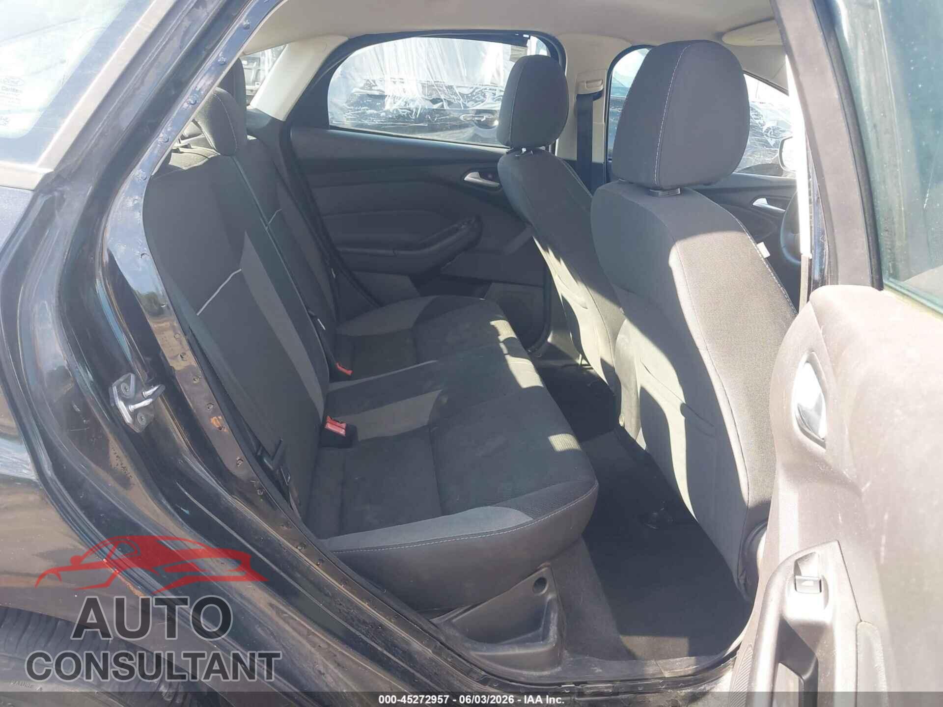 FORD FOCUS 2014 - 1FADP3F24EL453217