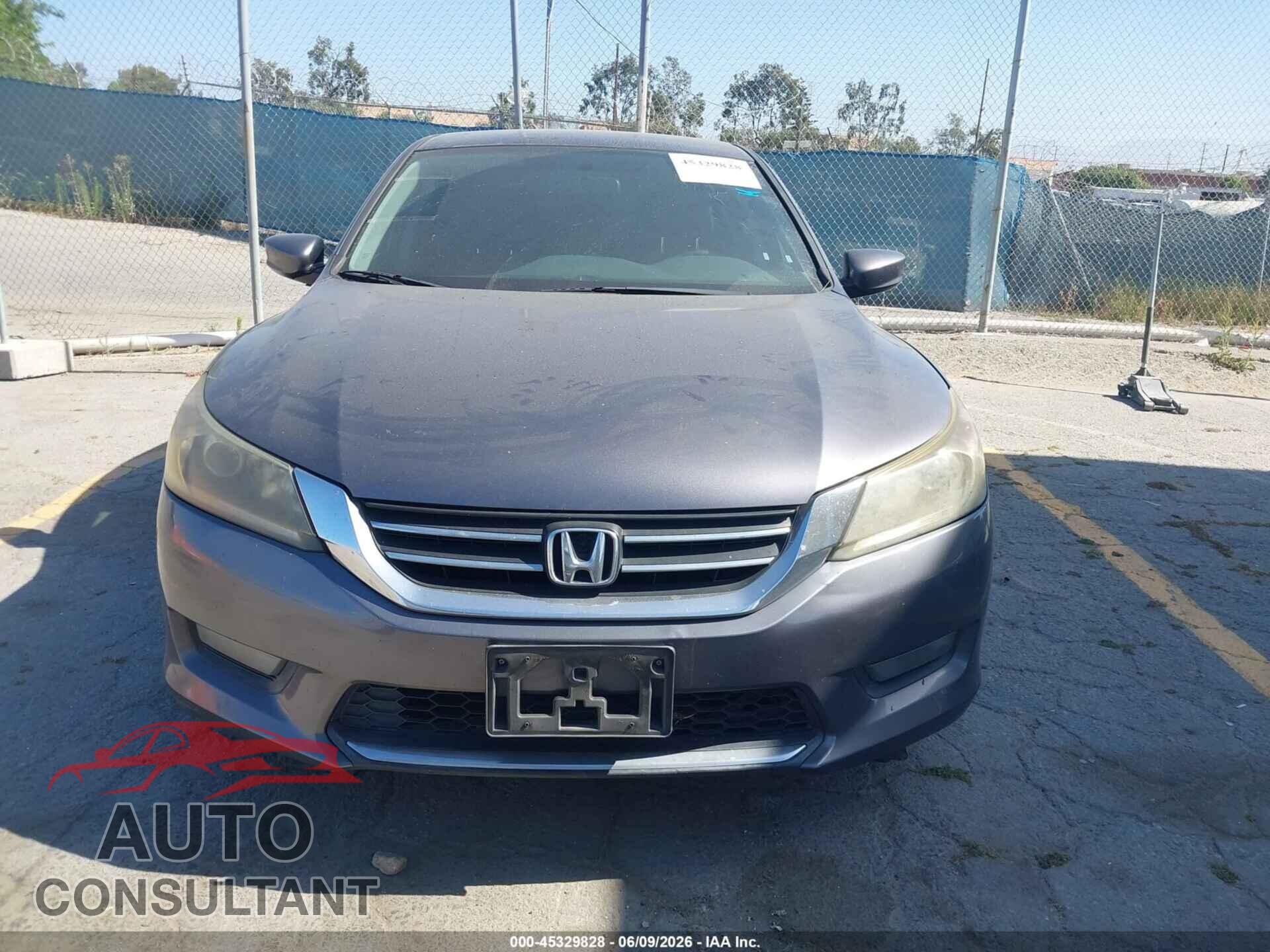 HONDA ACCORD 2015 - 1HGCR2F55FA100584