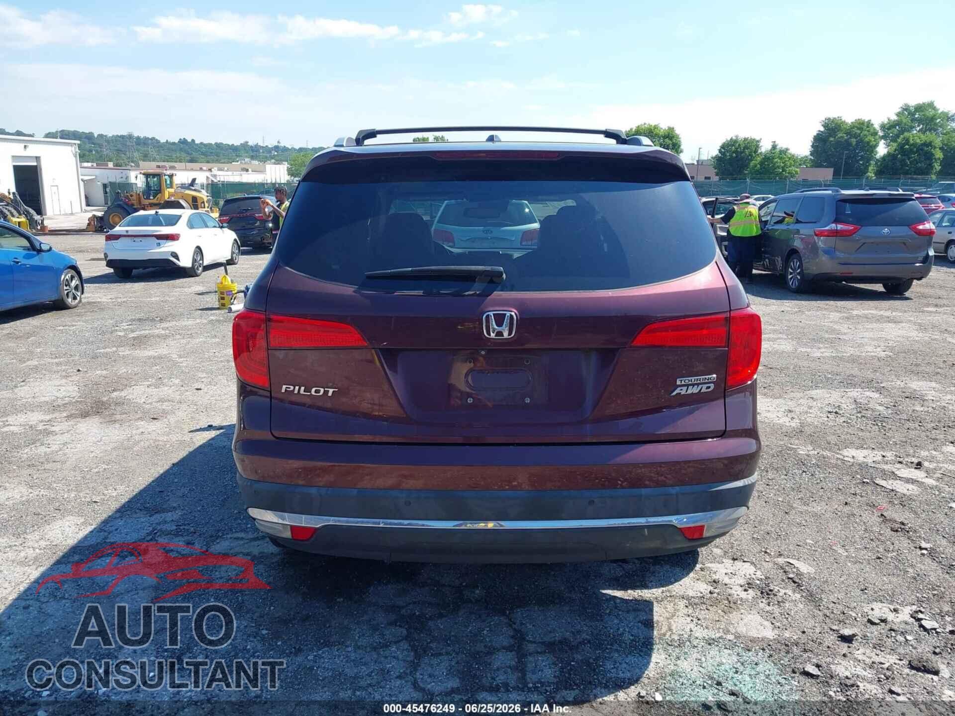 HONDA PILOT 2017 - 5FNYF6H97HB013123