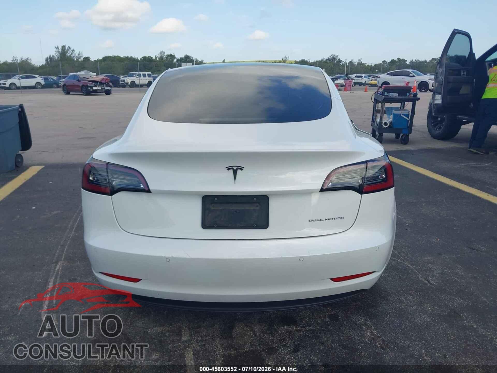 TESLA MODEL 3 2022 - 5YJ3E1EB6NF269353