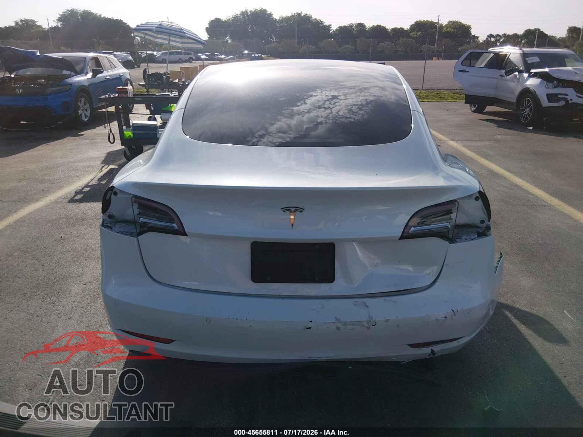TESLA MODEL 3 2022 - 5YJ3E1EA9NF324417