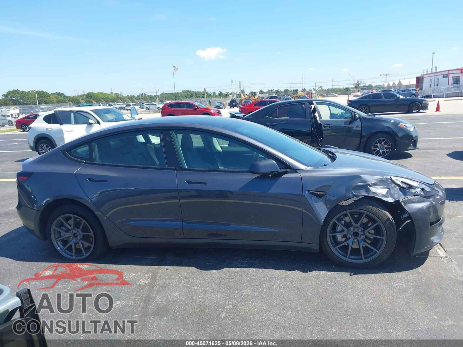 TESLA MODEL 3 2023 - 5YJ3E1EA7PF566545