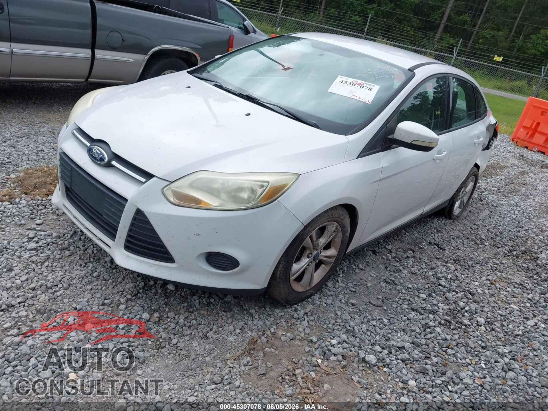 FORD FOCUS 2013 - 1FADP3F25DL262582