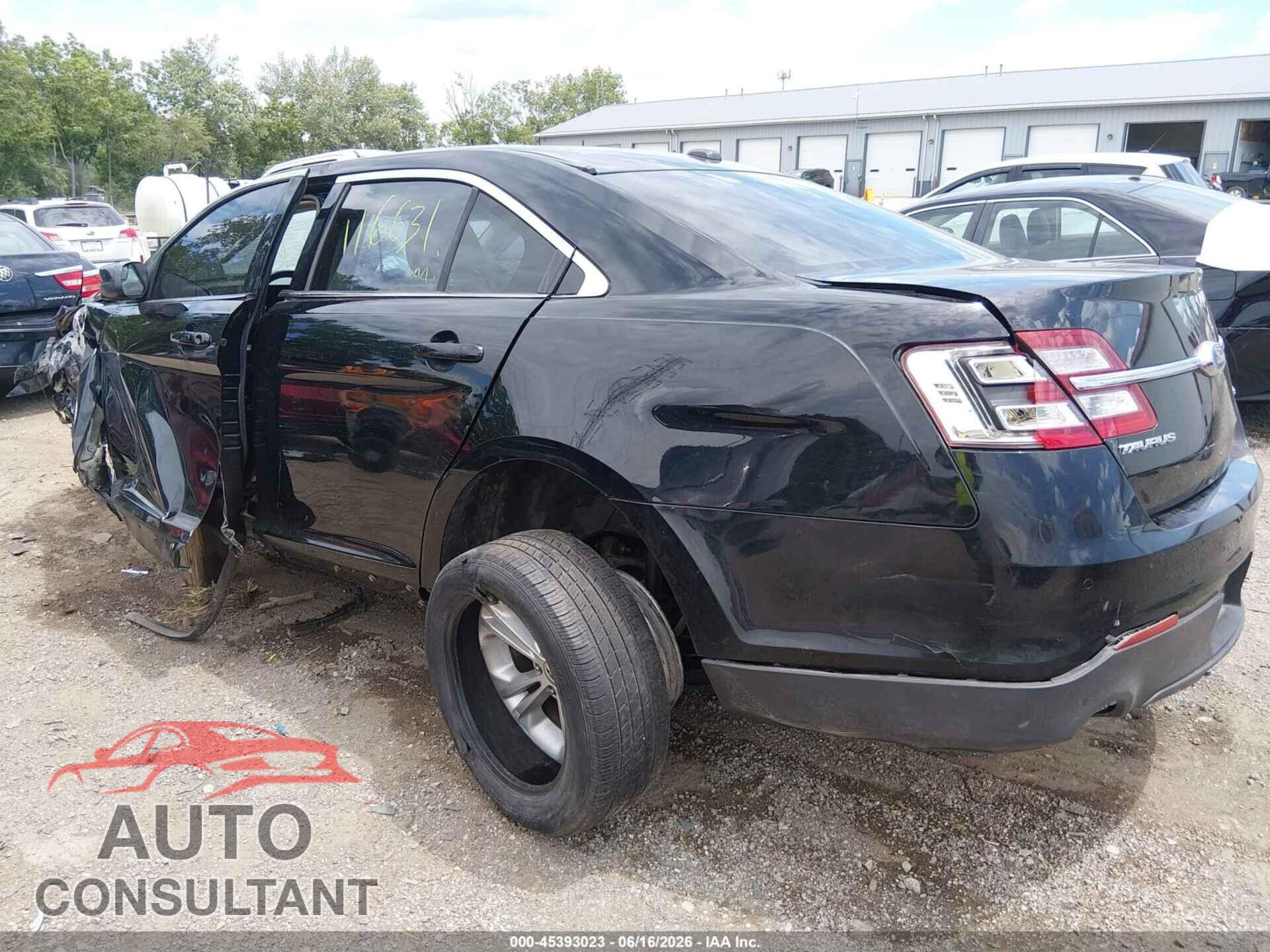 FORD TAURUS 2017 - 1FAHP2E85HG104842