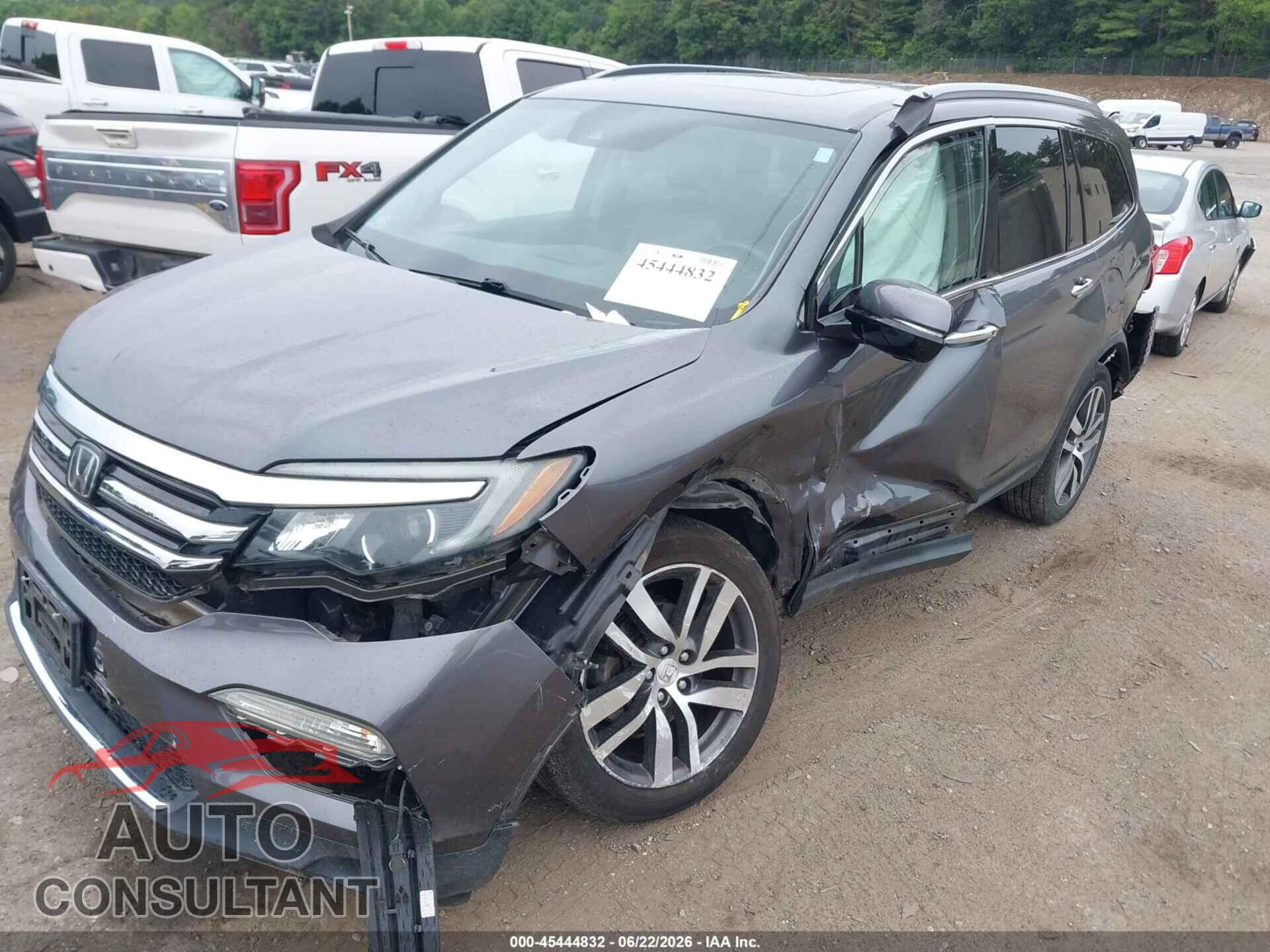 HONDA PILOT 2017 - 5FNYF6H91HB033111
