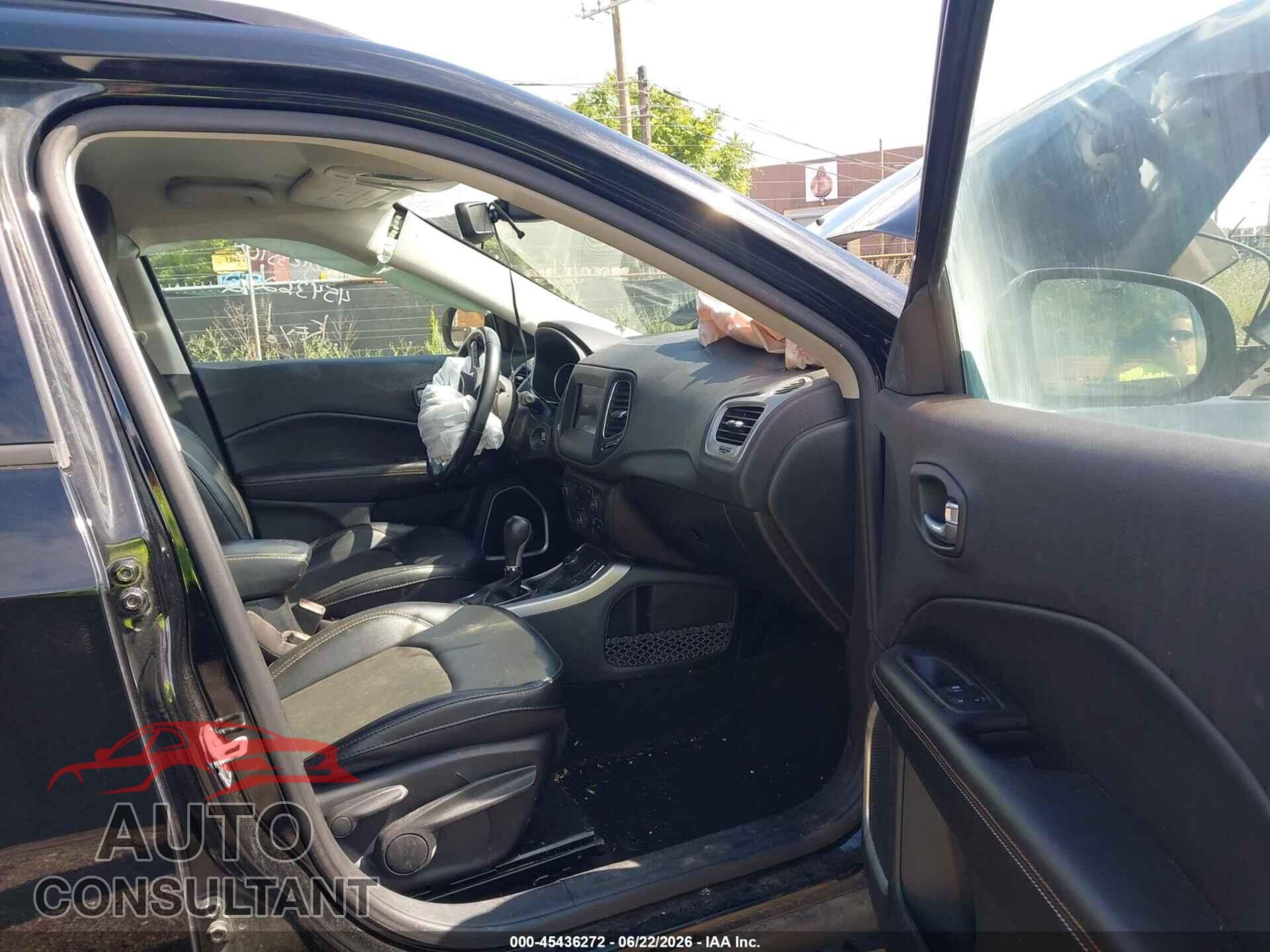 JEEP COMPASS 2019 - 3C4NJDBB9KT849896