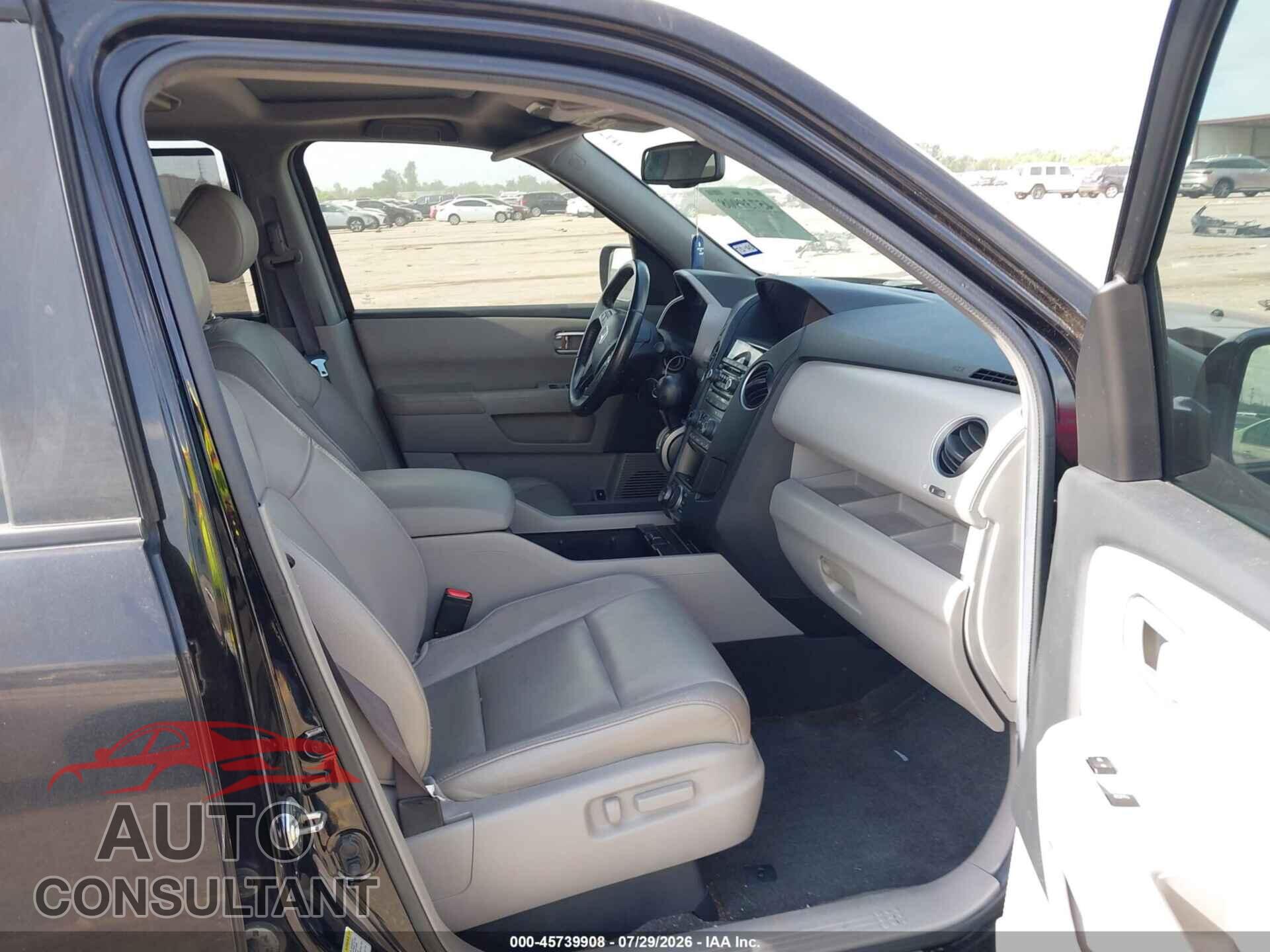 HONDA PILOT 2013 - 5FNYF3H92DB004743