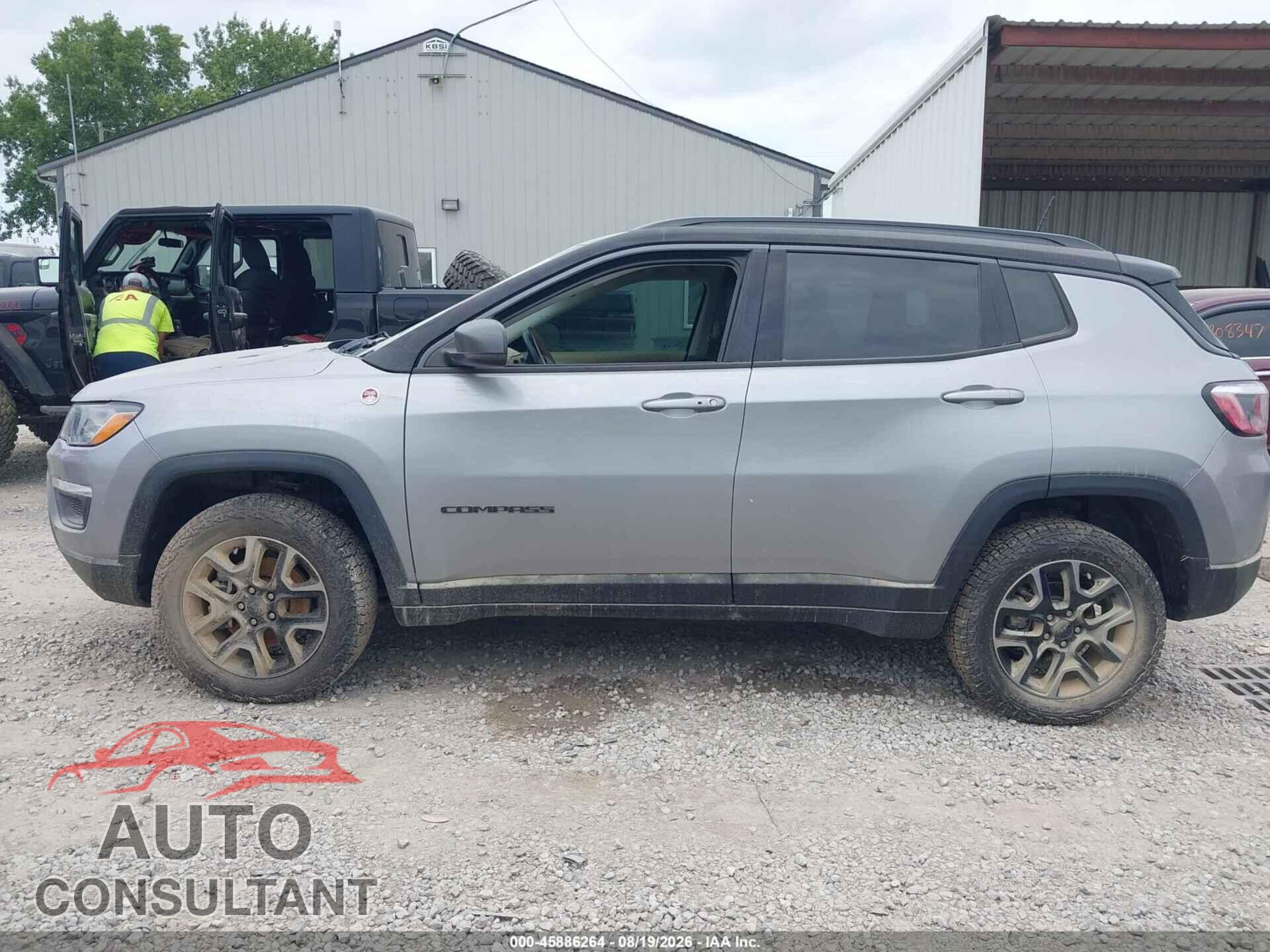 JEEP COMPASS 2019 - 3C4NJDDB0KT740062