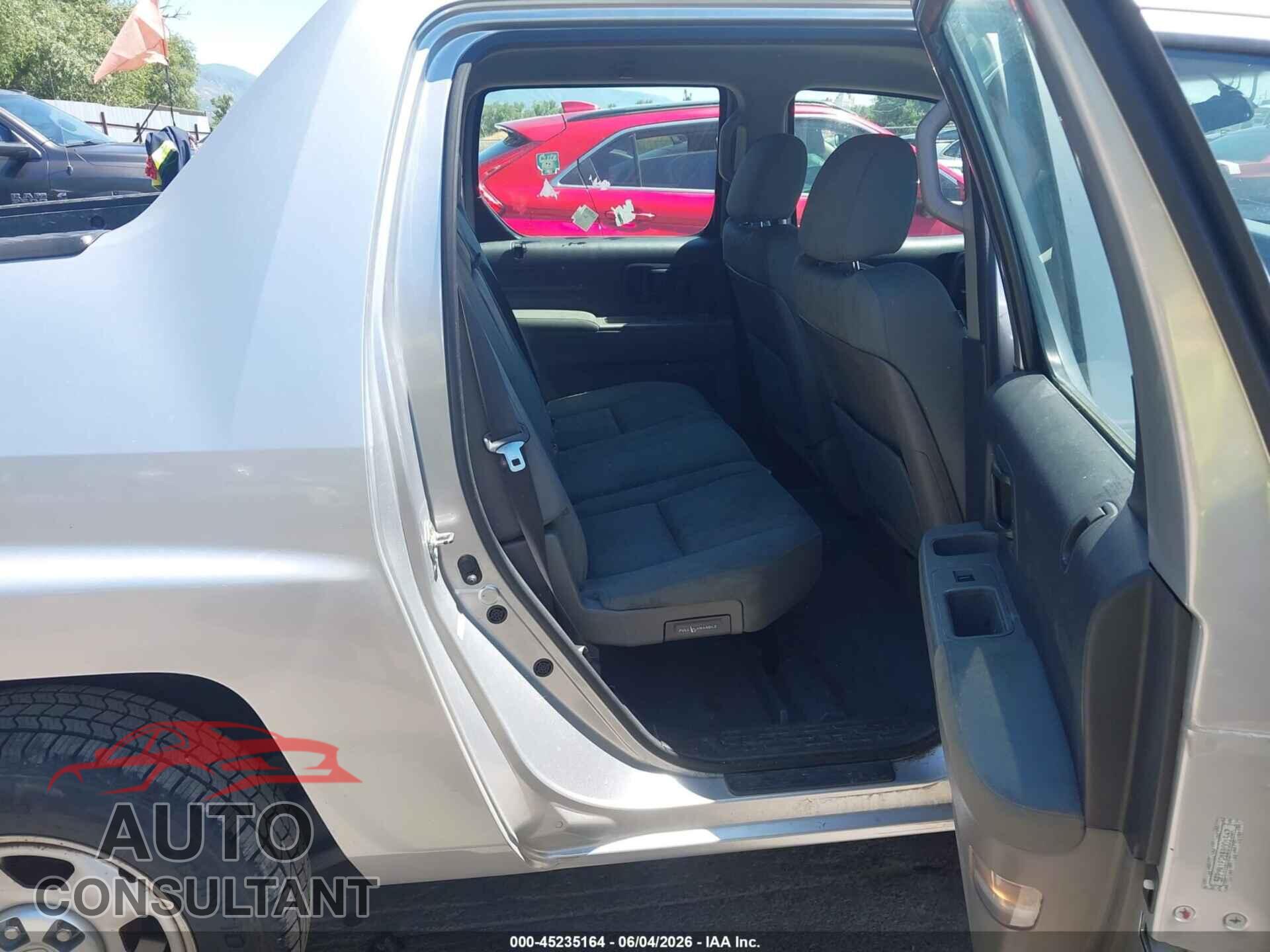 HONDA RIDGELINE 2011 - 5FPYK1F21BB001567