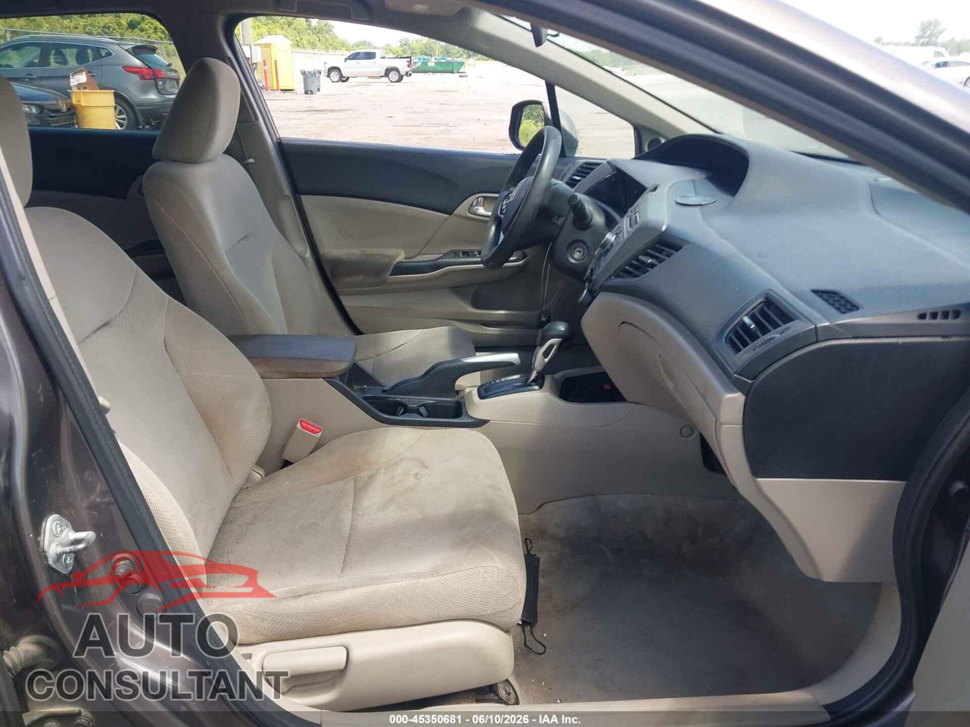 HONDA CIVIC 2012 - 2HGFB2F83CH551599