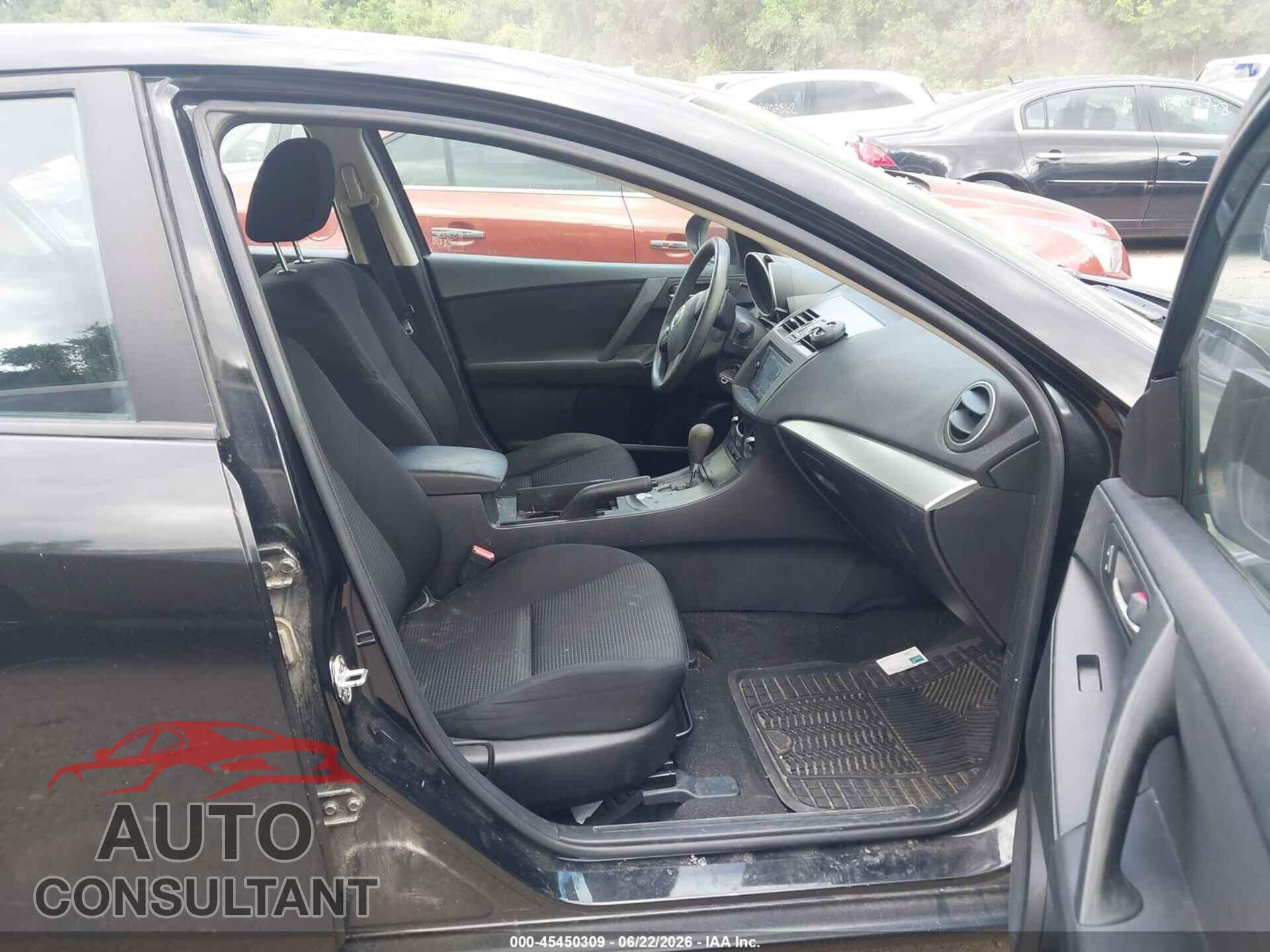 MAZDA MAZDA3 2012 - JM1BL1UF7C1523681