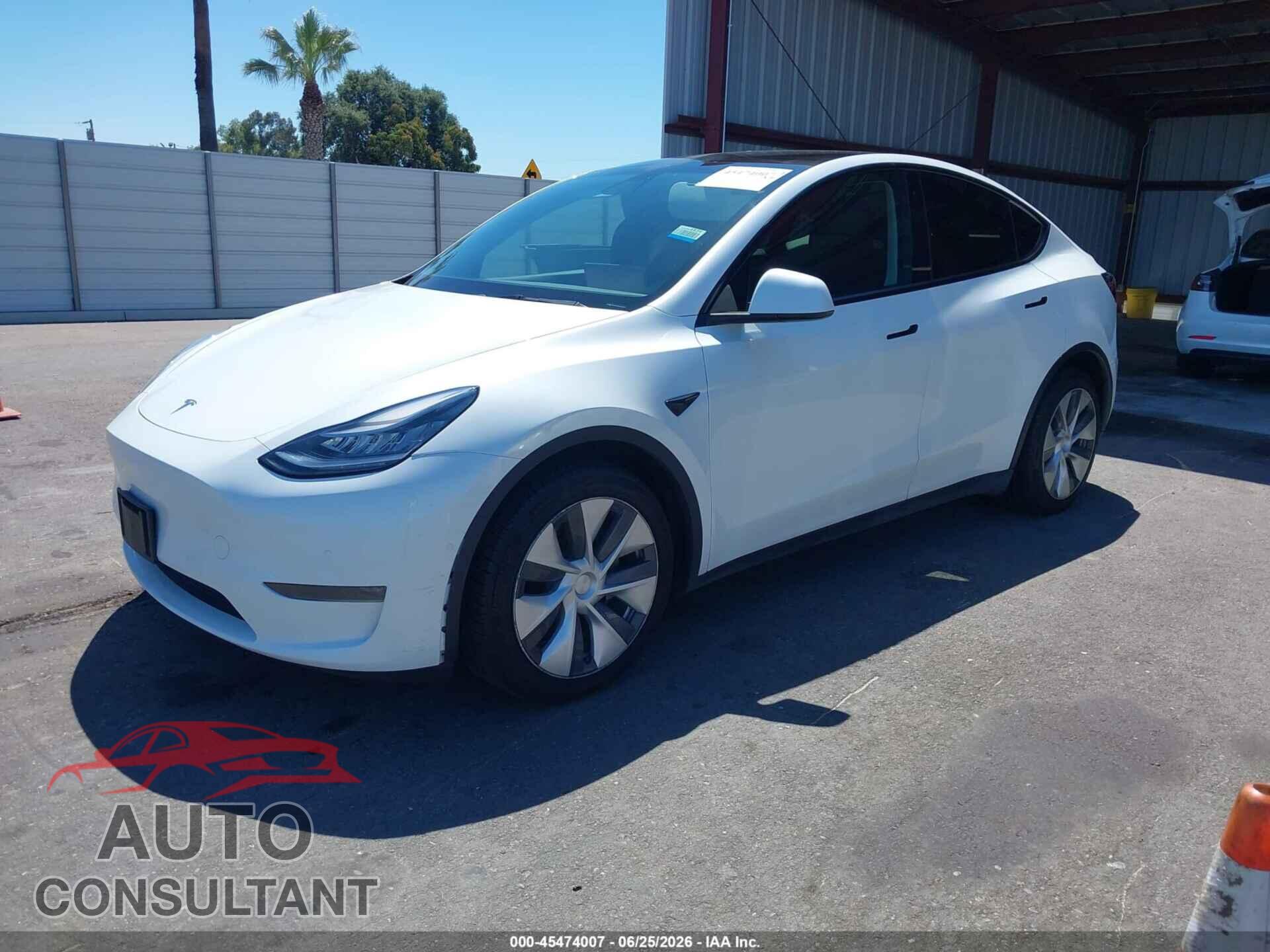 TESLA MODEL Y 2021 - 5YJYGDEEXMF095149