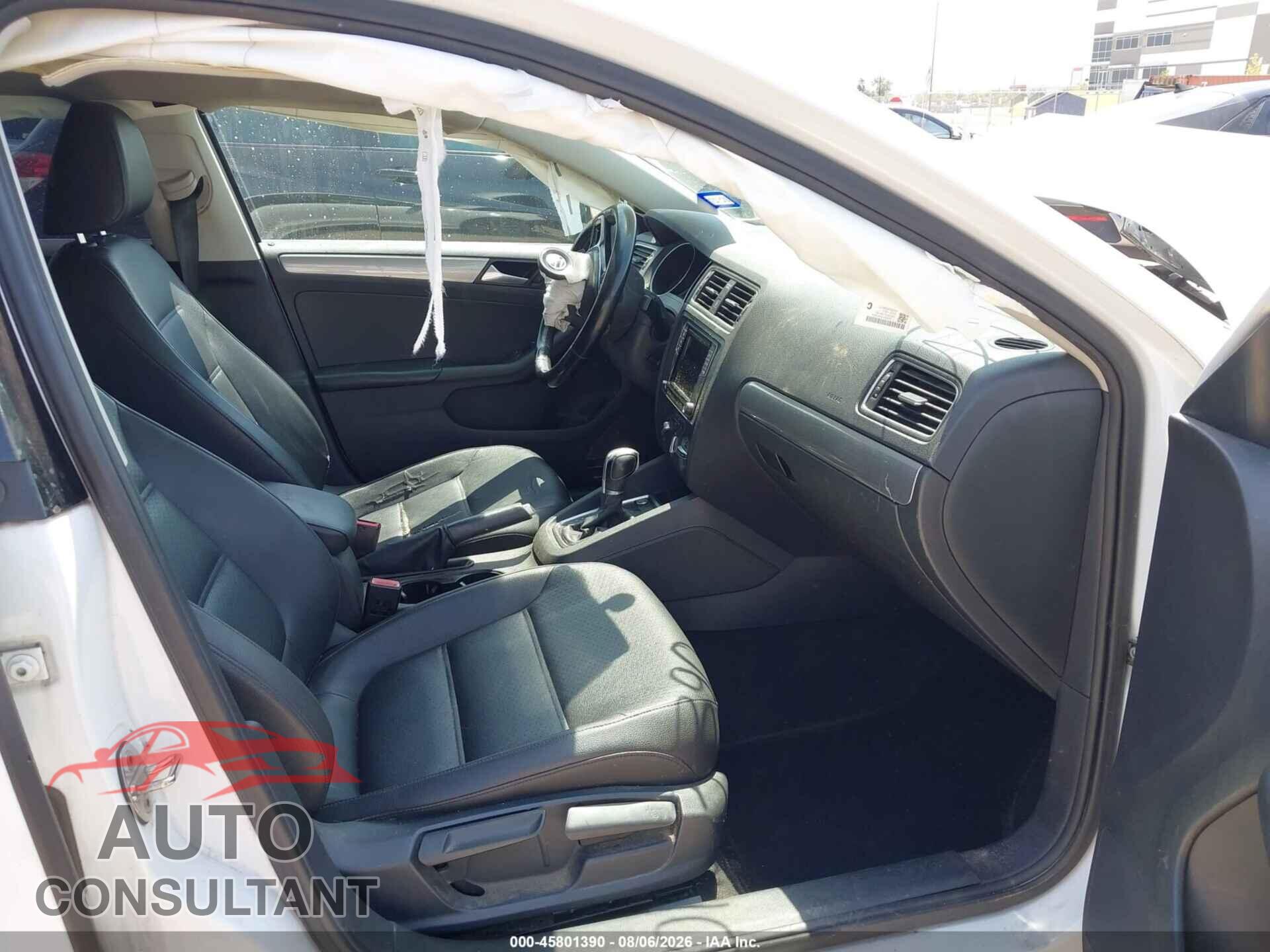 VOLKSWAGEN JETTA 2017 - 3VWDB7AJ8HM291462
