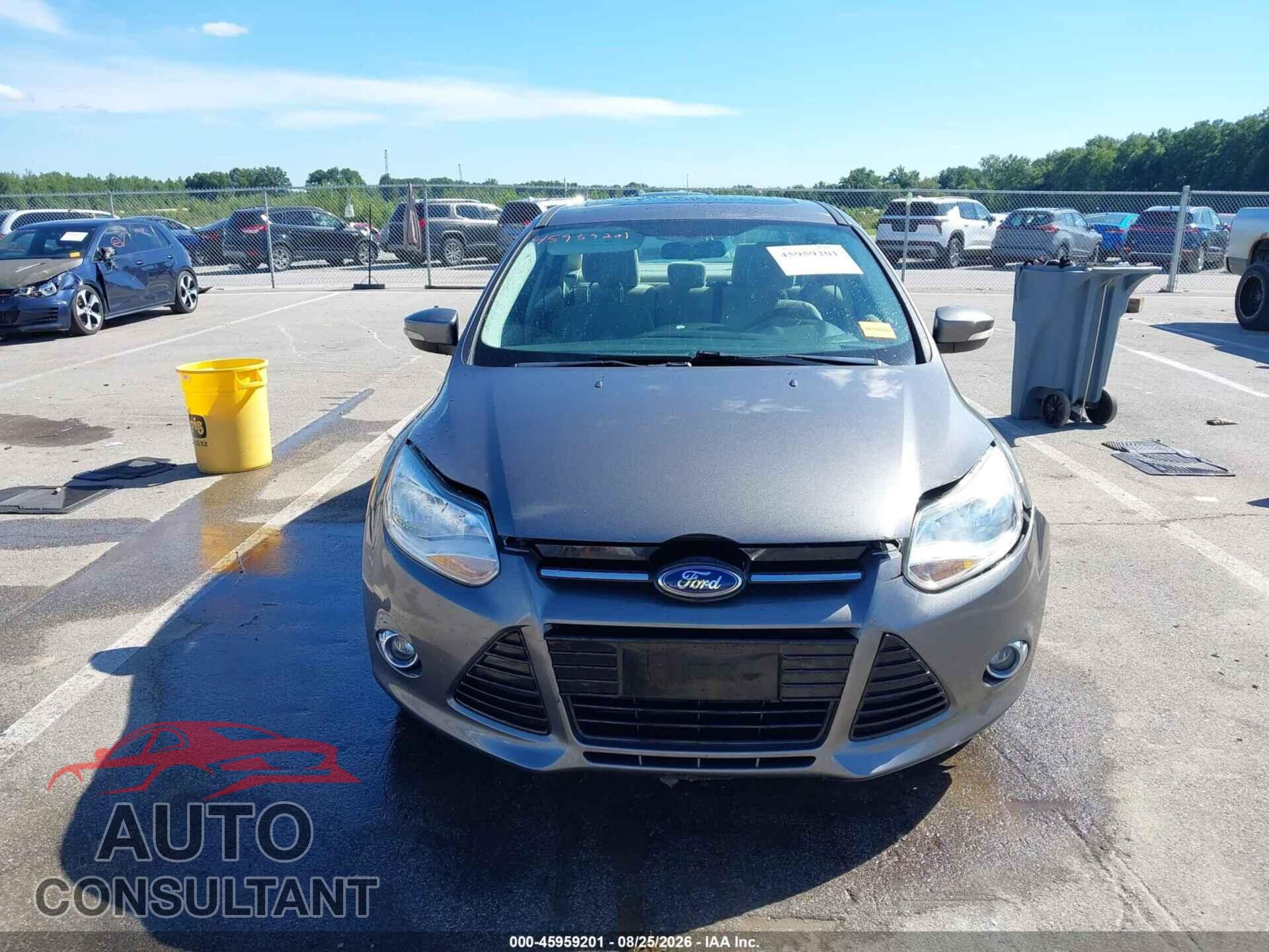 FORD FOCUS 2012 - 1FAHP3H24CL354229