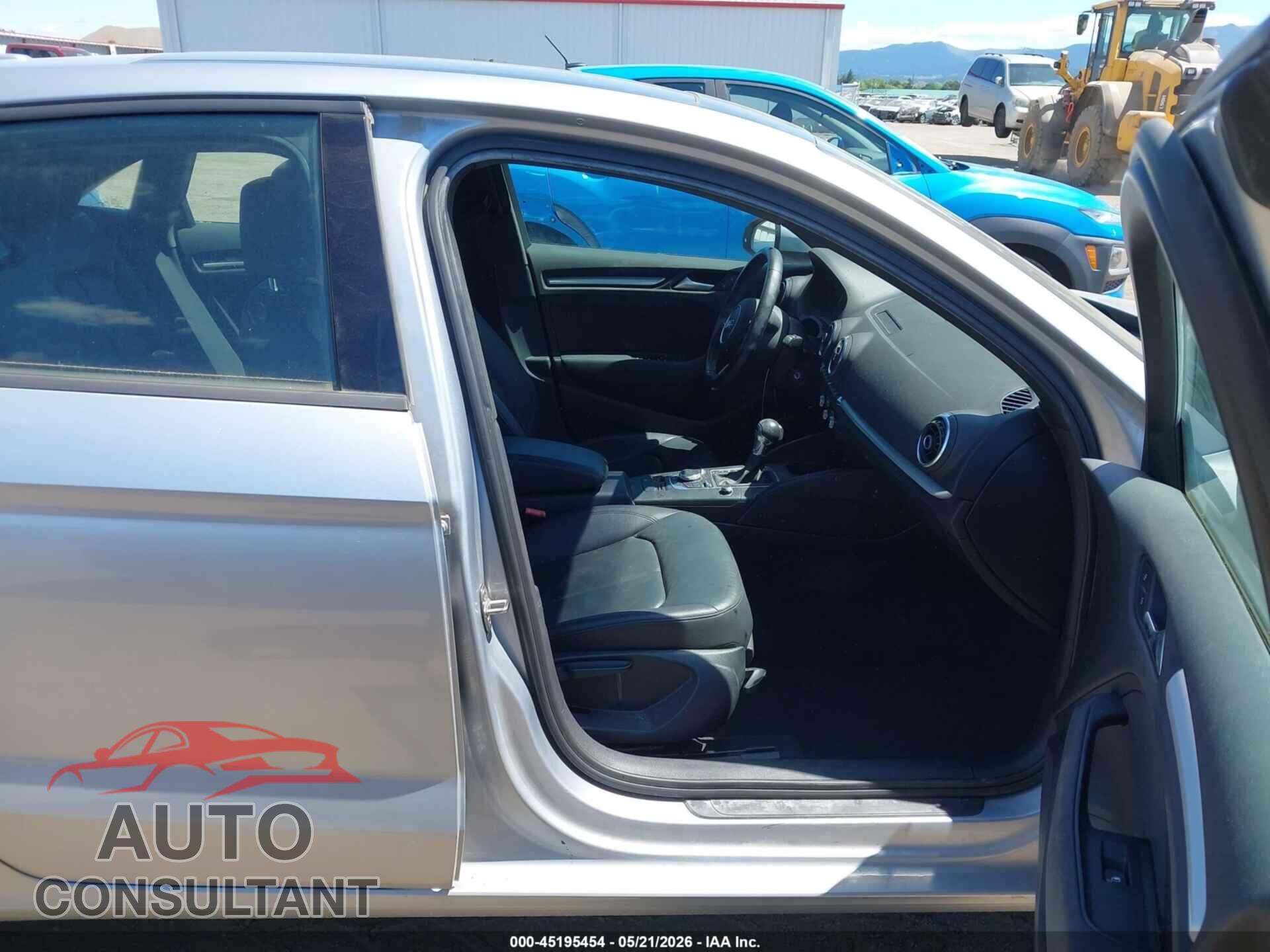 AUDI A3 2015 - WAUACGFF4F1038427