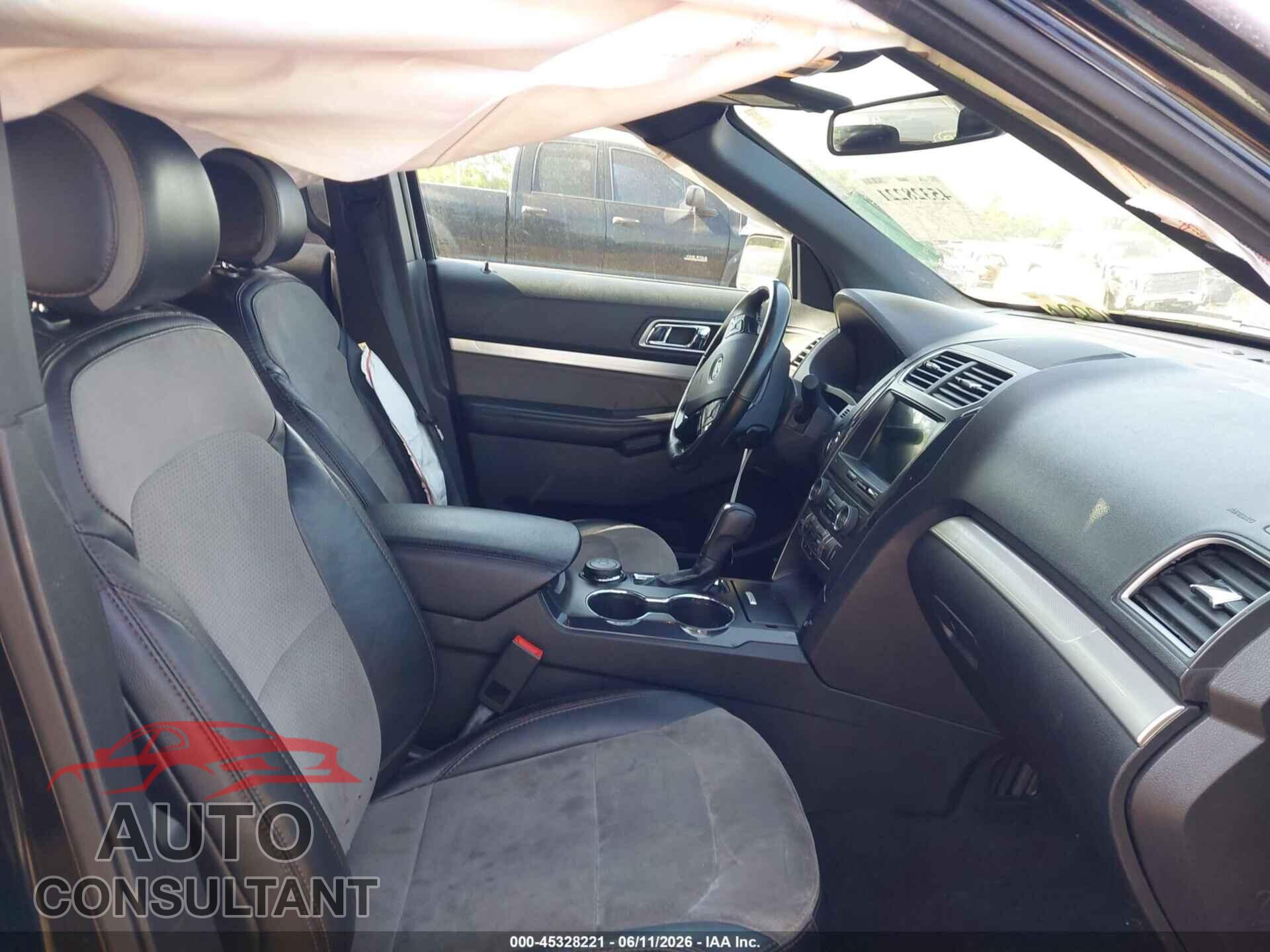 FORD EXPLORER 2017 - 1FM5K8D80HGE07541