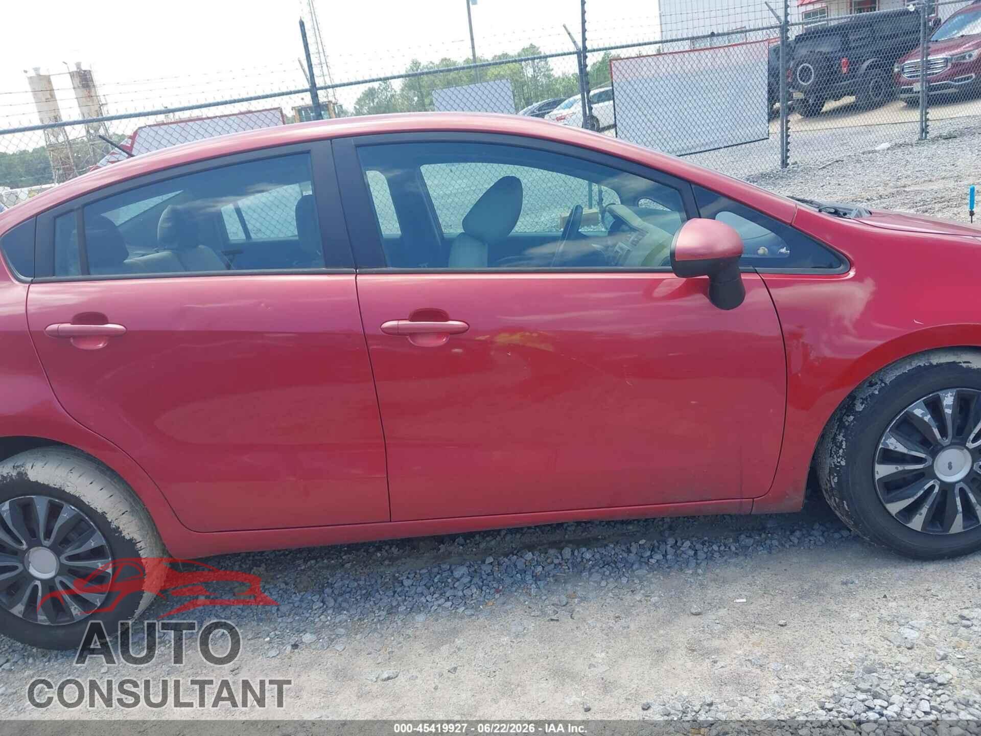 KIA RIO 2013 - KNADN4A37D6303828