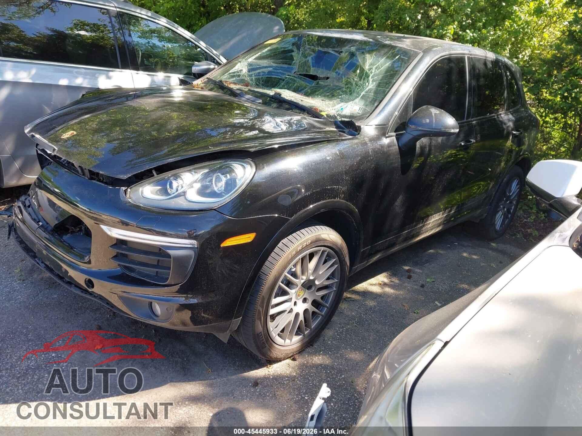 PORSCHE CAYENNE 2017 - WP1AA2A27HKA83017