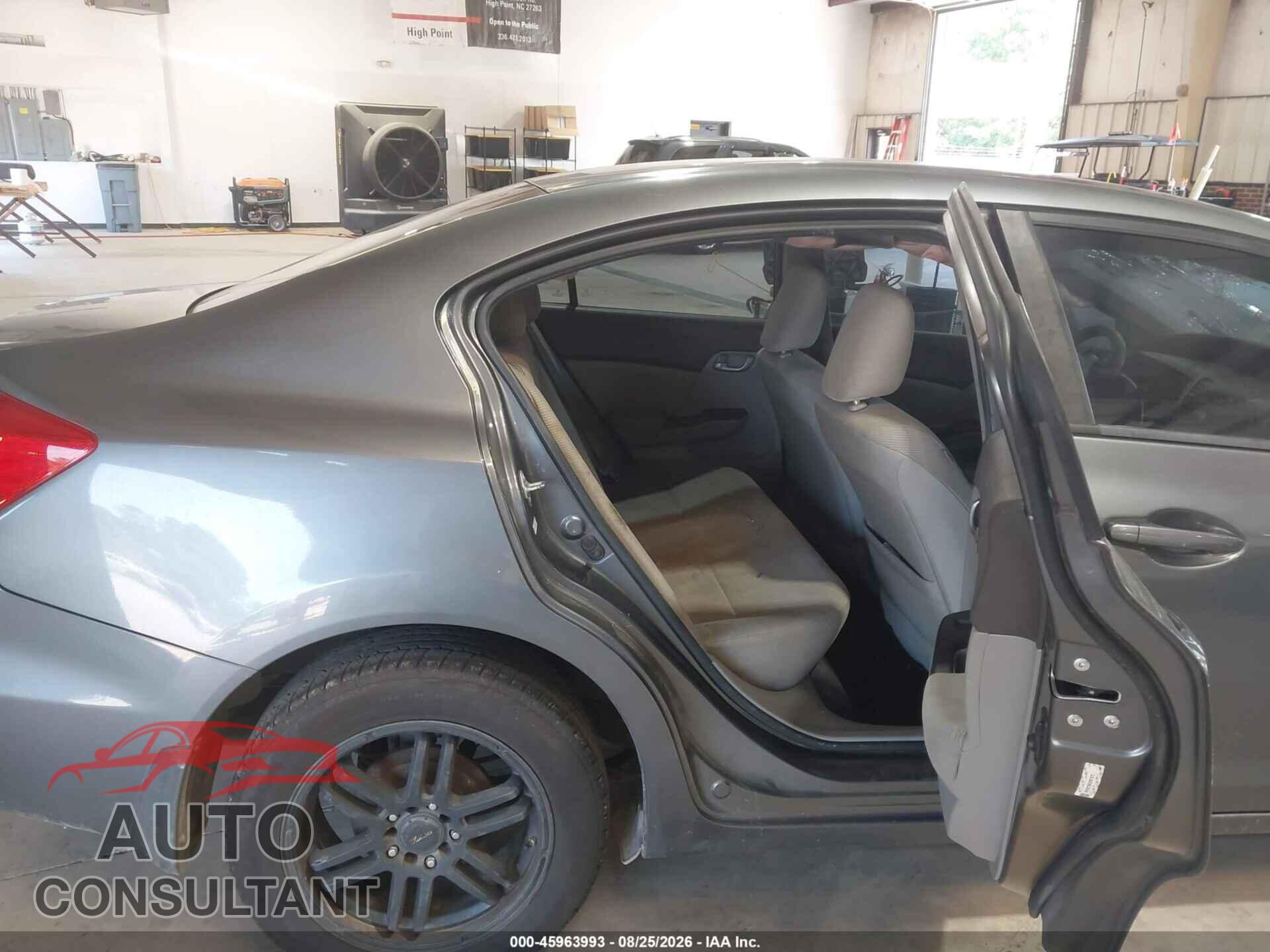 HONDA CIVIC 2012 - 19XFB2F56CE097672
