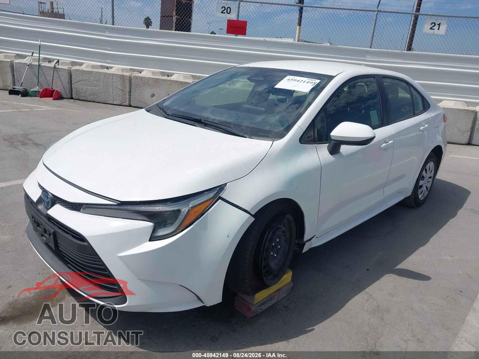 TOYOTA COROLLA 2025 - JTDBCMFE1S3093641