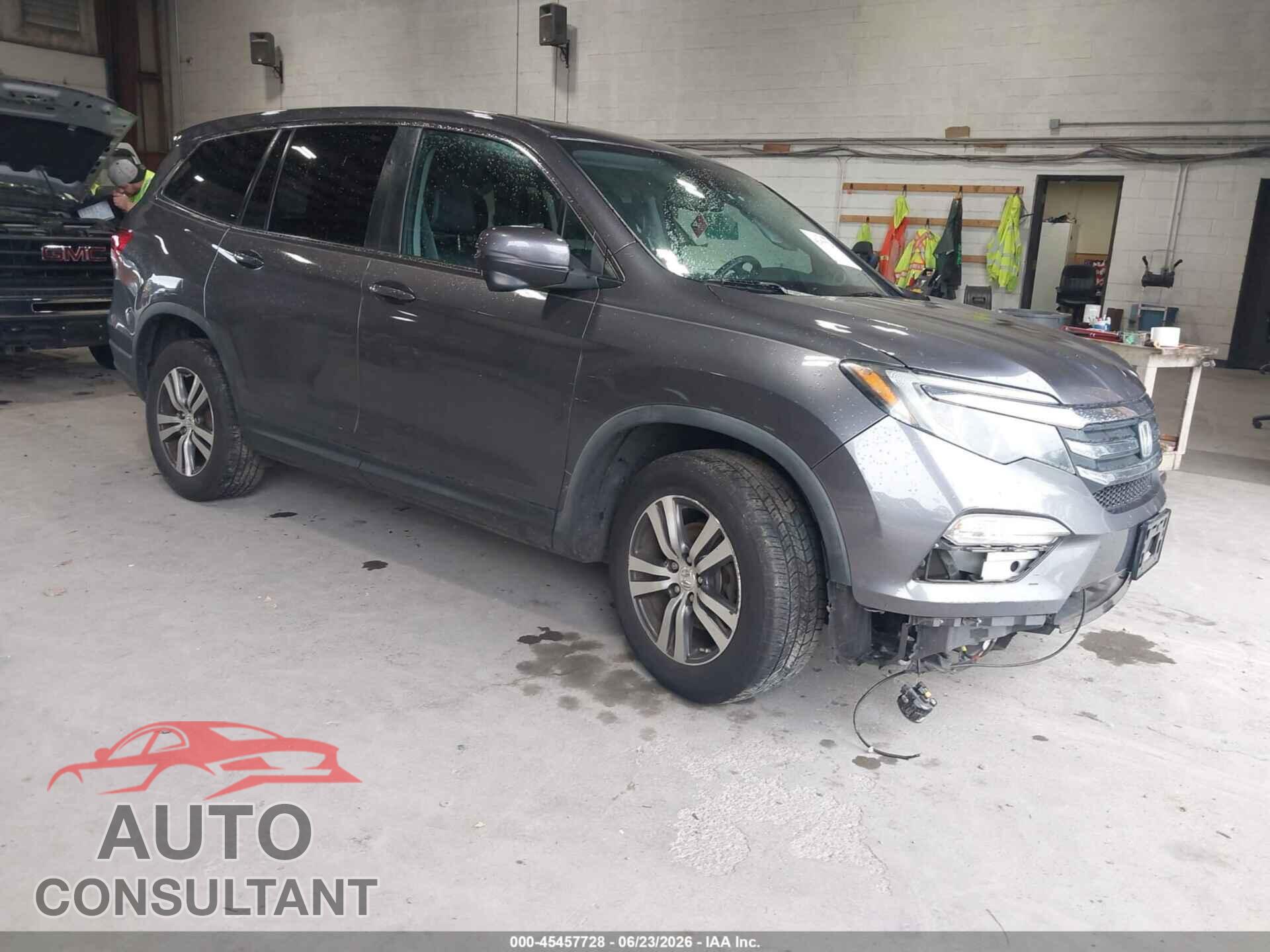 HONDA PILOT 2017 - 5FNYF6H6XHB061124