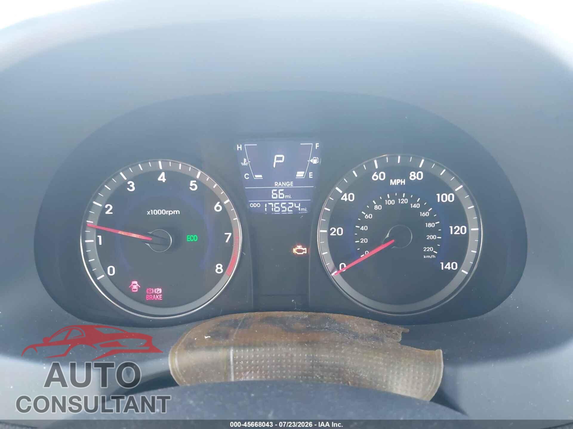 HYUNDAI ACCENT 2013 - KMHCU5AE9DU074357