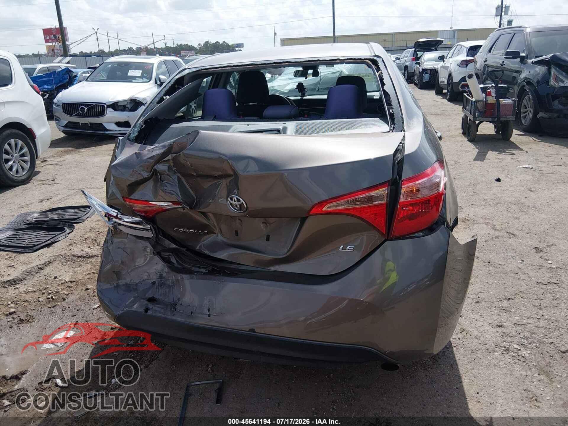 TOYOTA COROLLA 2017 - 5YFBURHE7HP703078