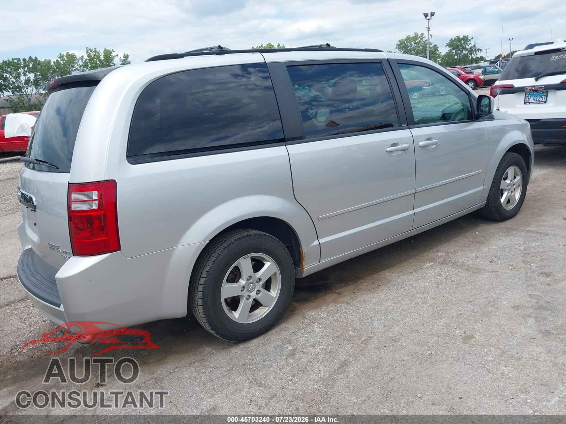 DODGE GRAND CARAVAN 2010 - 2D4RN5D10AR121100