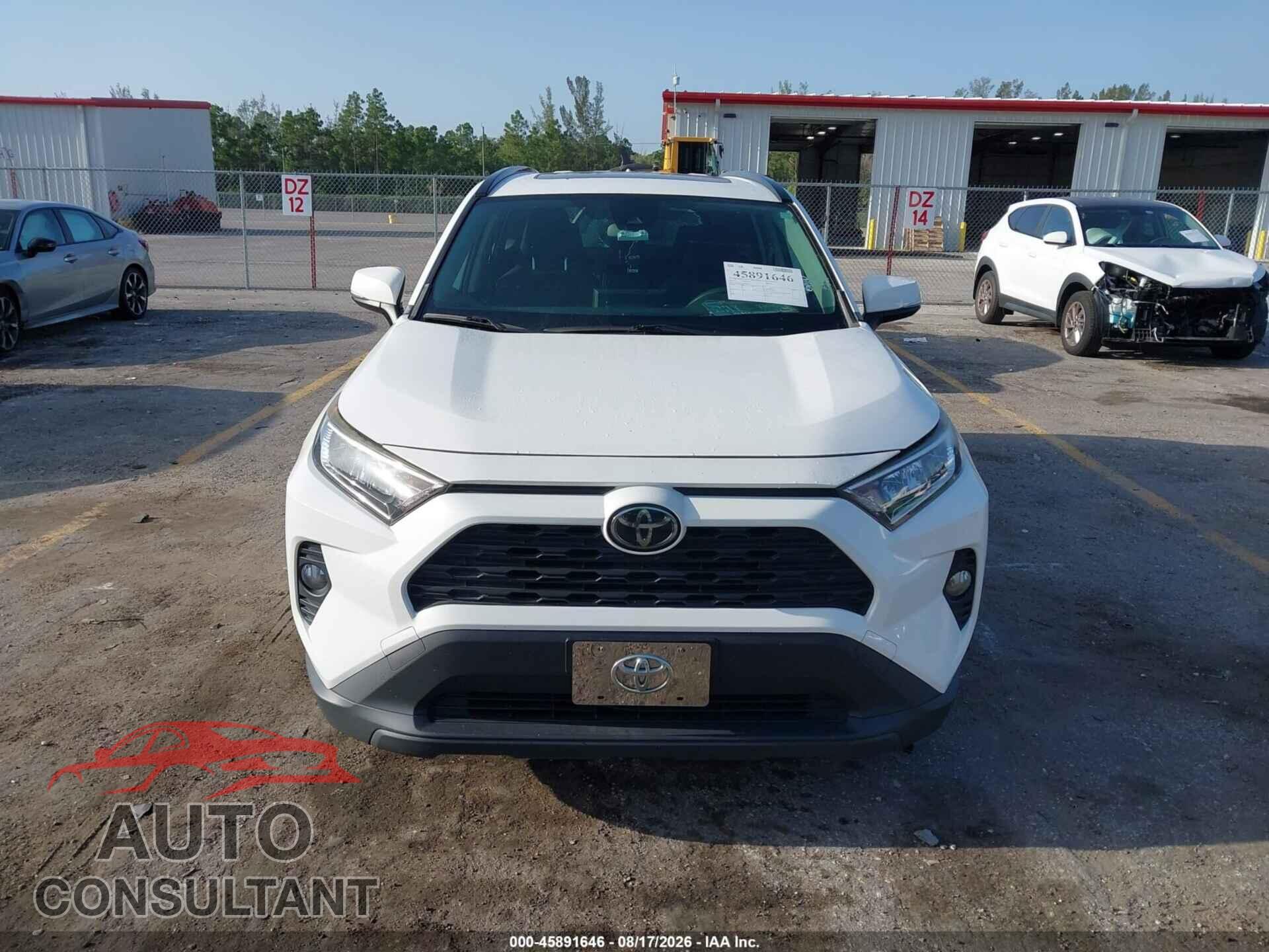 TOYOTA RAV4 2019 - JTMP1RFV0KD042716
