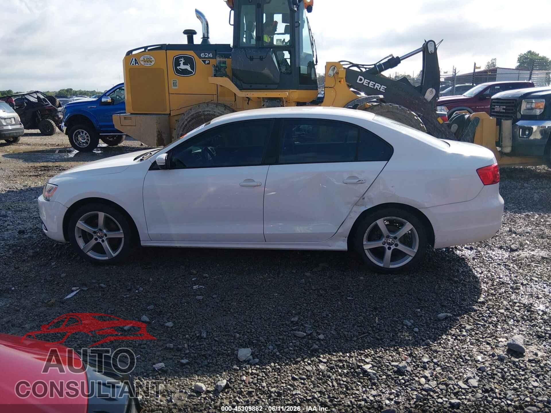 VOLKSWAGEN JETTA 2012 - 3VWDX7AJ0CM107870