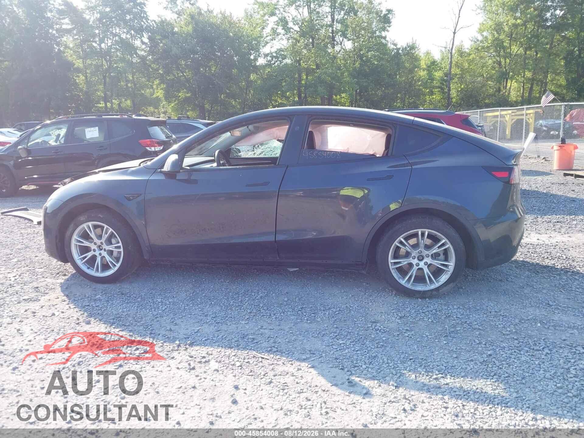 TESLA MODEL Y 2024 - 7SAYGDEE1RF986408