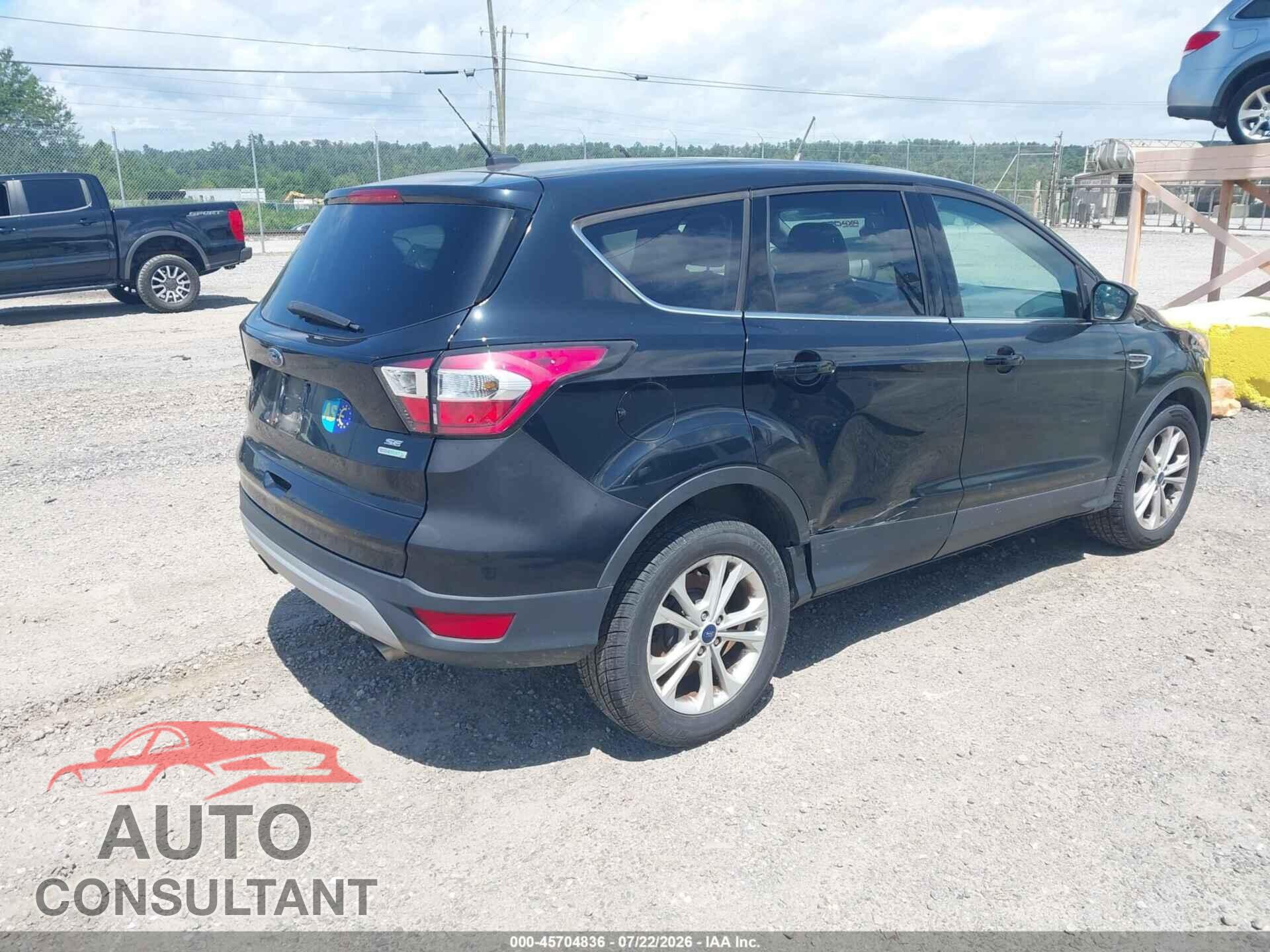 FORD ESCAPE 2017 - 1FMCU0GD9HUD25997