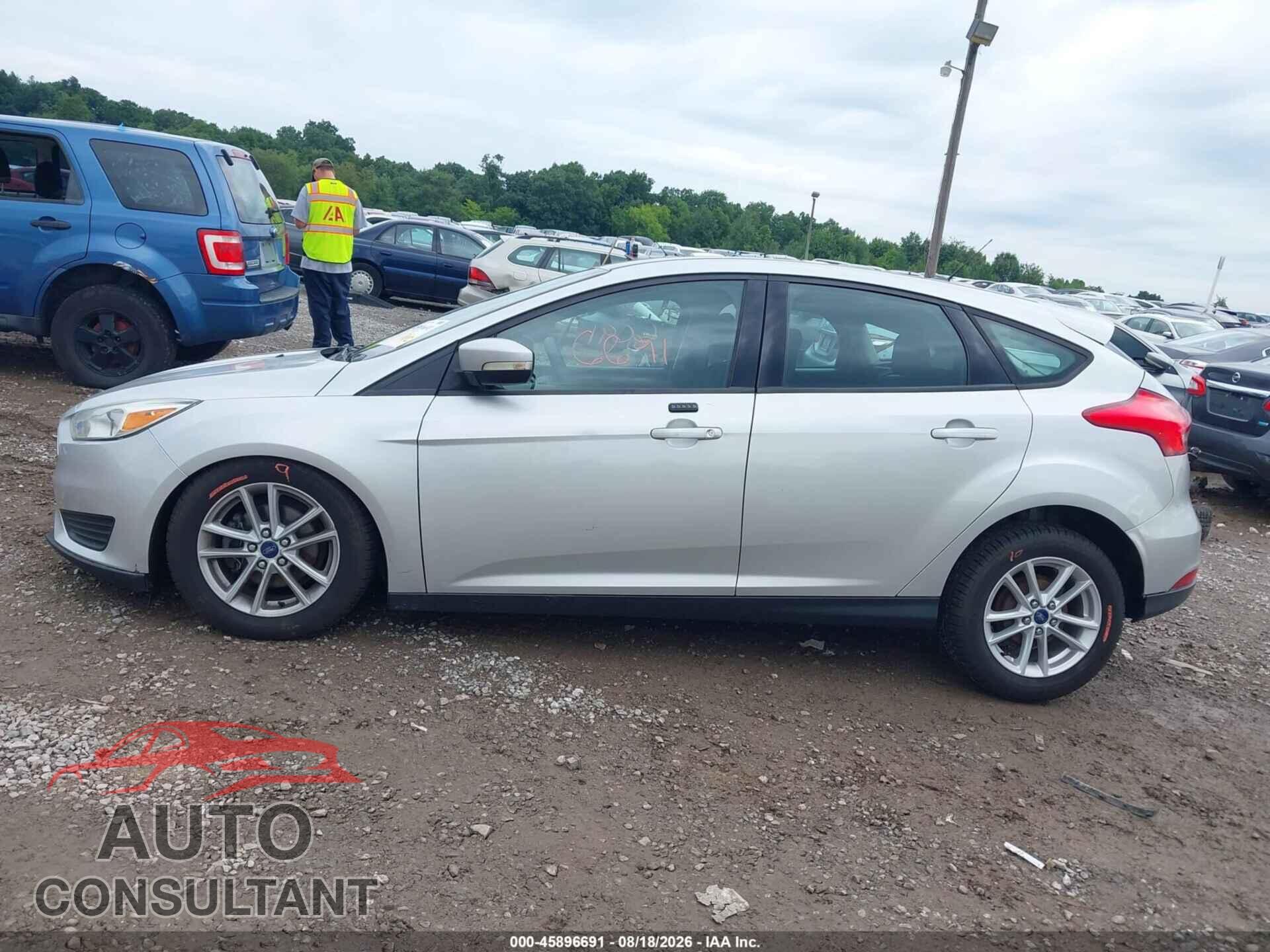 FORD FOCUS 2016 - 1FADP3K27GL279166