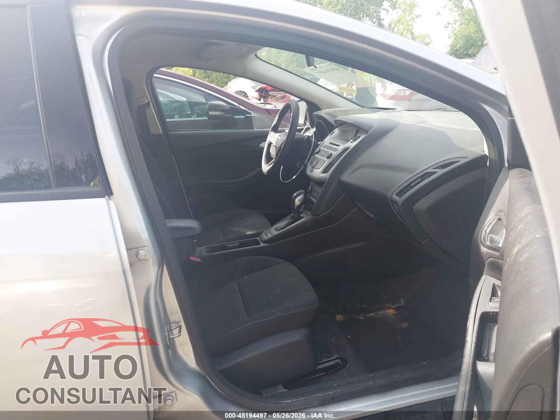 FORD FOCUS 2017 - 1FADP3F27HL318723