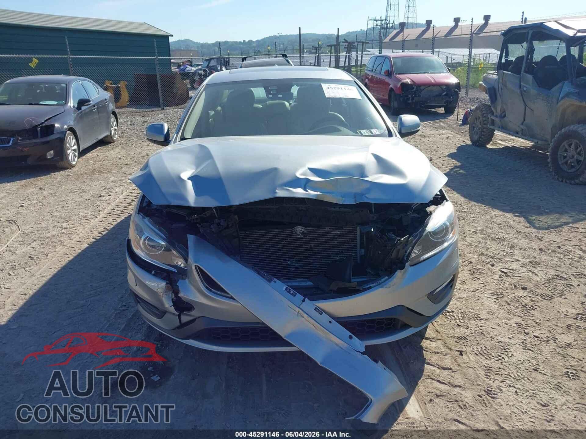 VOLVO S60 2017 - YV140MTL7H2420086