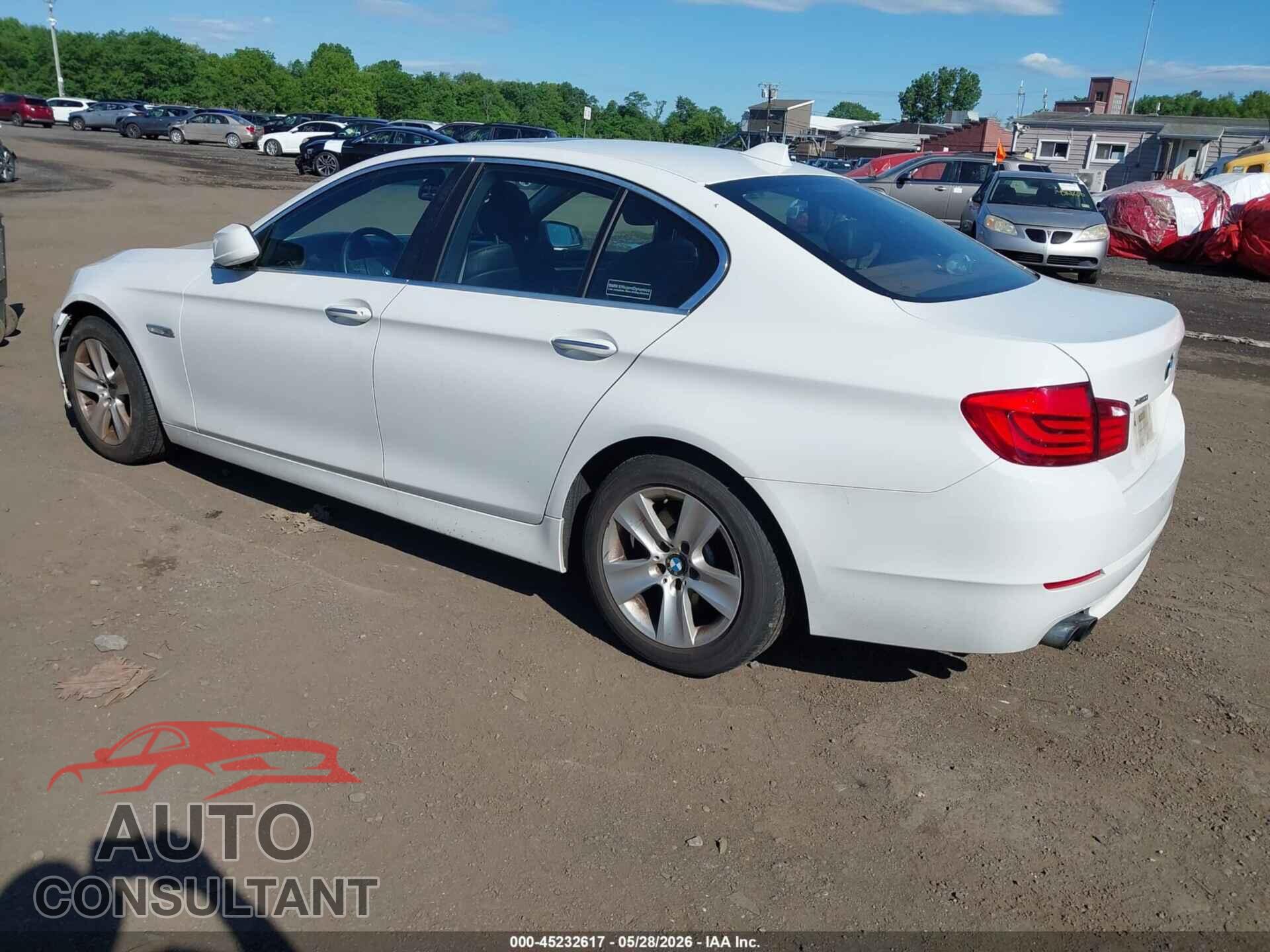 BMW 528I 2013 - WBAXH5C59DD111492