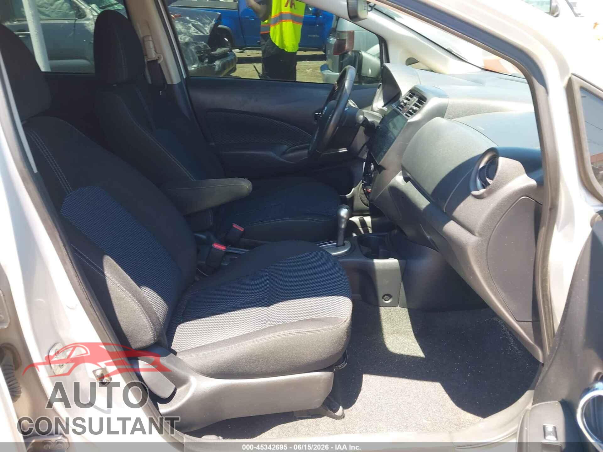 NISSAN VERSA NOTE 2015 - 3N1CE2CP7FL431663