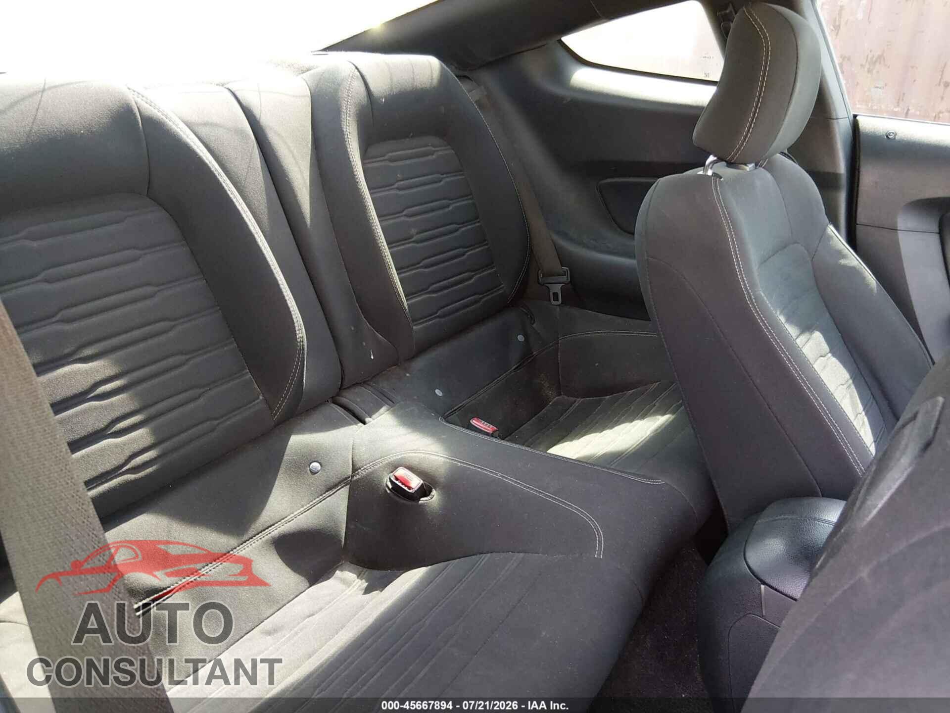 FORD MUSTANG 2016 - 1FA6P8TH1G5211684
