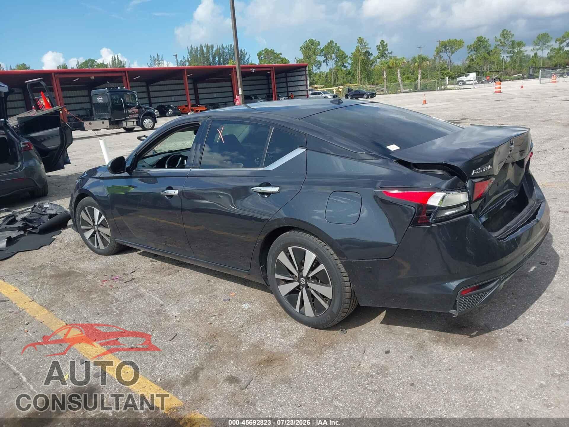 NISSAN ALTIMA 2019 - 1N4BL4DV1KC197880