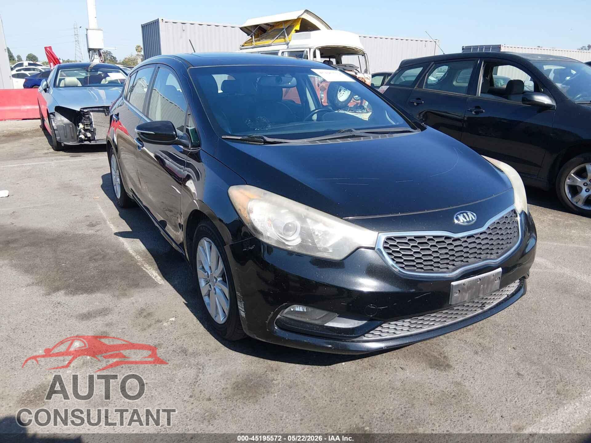 KIA FORTE 2015 - KNAFX5A84F5275922