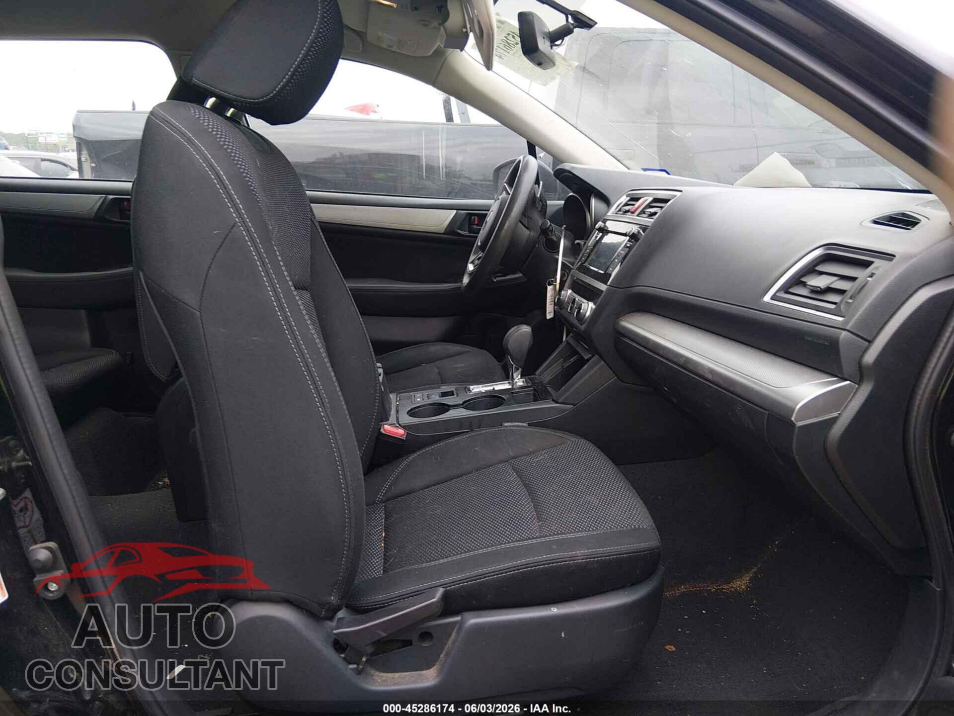 SUBARU OUTBACK 2018 - 4S4BSAAC5J3203723