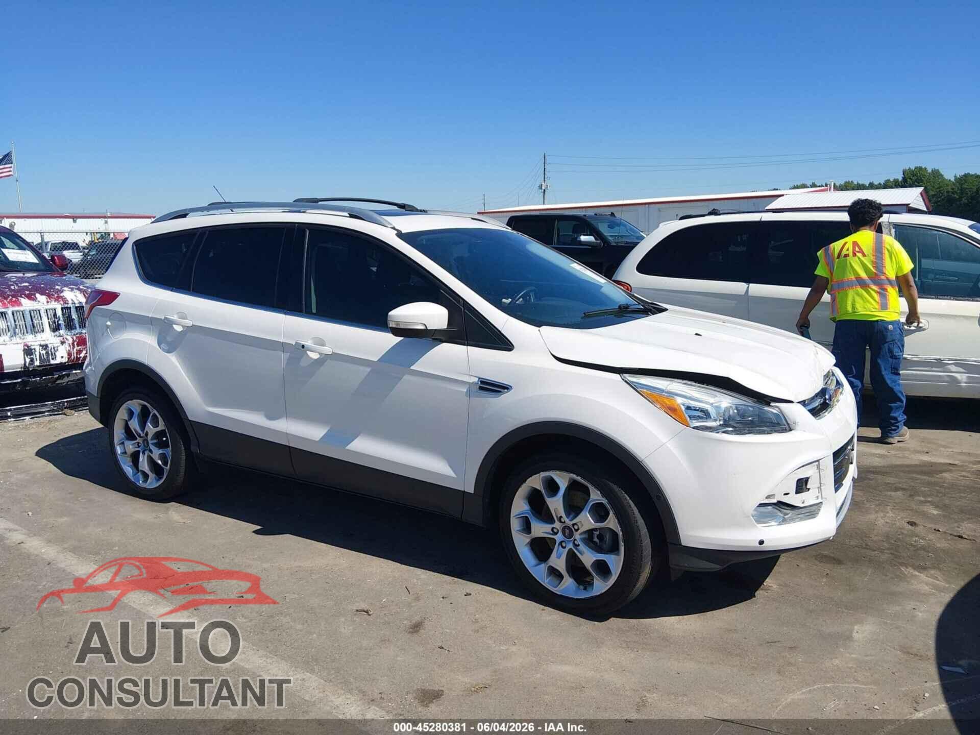 FORD ESCAPE 2013 - 1FMCU9J92DUC61630