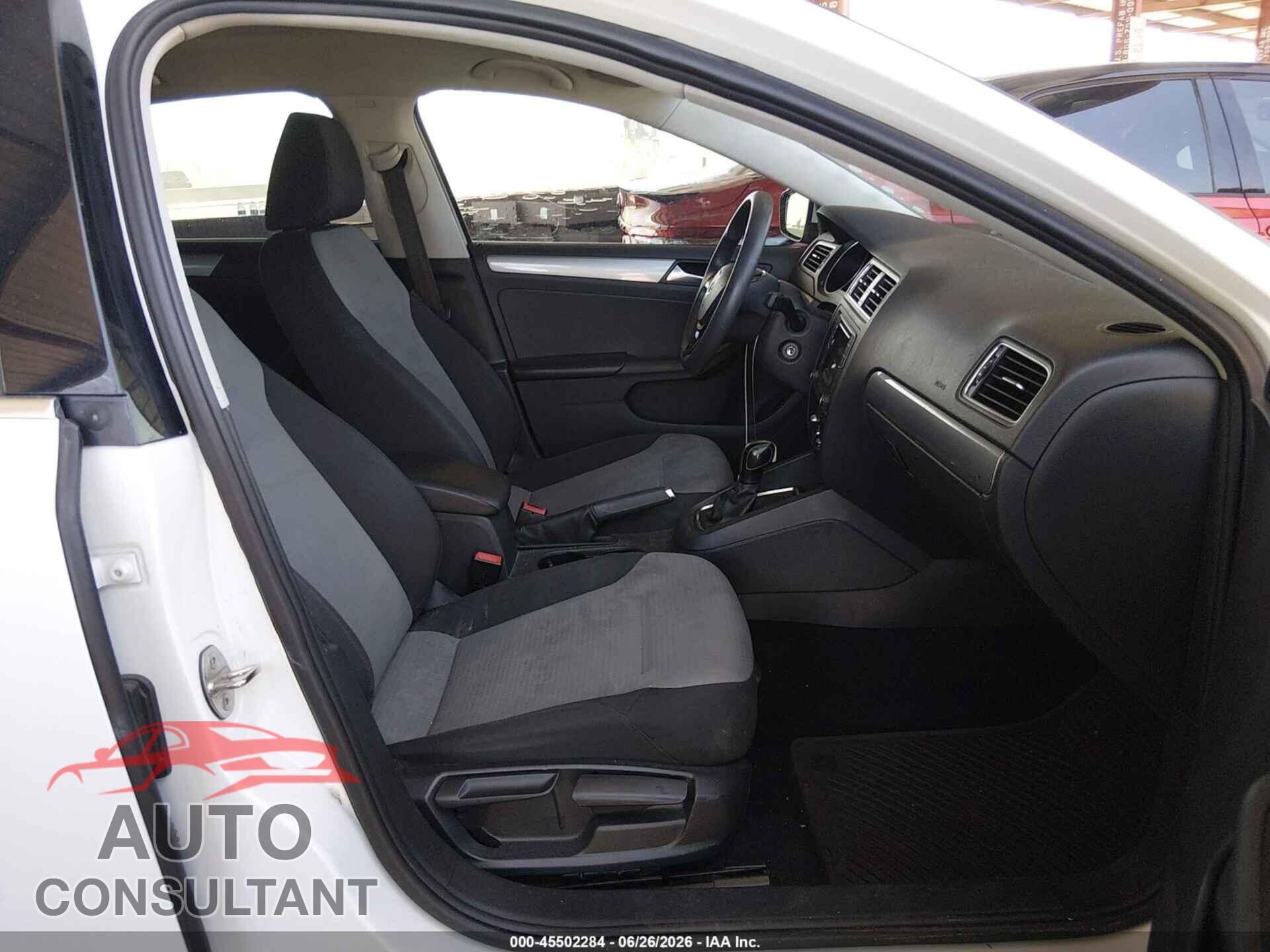 VOLKSWAGEN JETTA 2017 - 3VW2B7AJ9HM399869