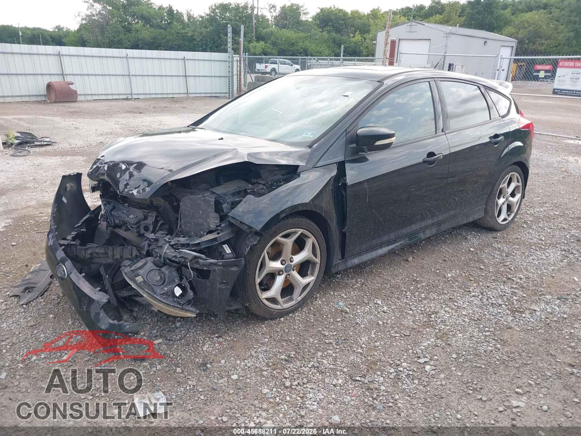 FORD FOCUS 2013 - 1FADP3L93DL185597