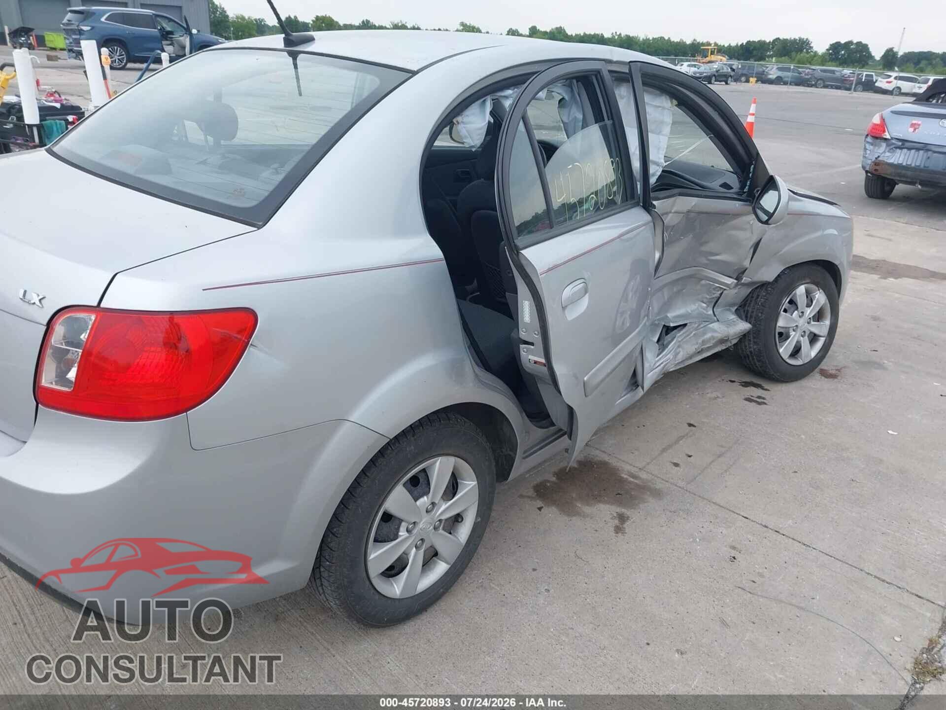 KIA RIO 2011 - KNADH4A30B6748402